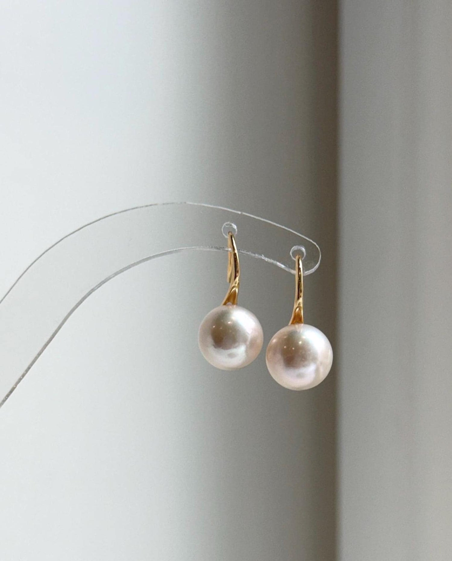 Elly’s 10.3mm Edison Light rose Pearls High-heel Earrings hooks: Extreme luster Mirrored, 1.9cm high, S925 silver Classic earrings hooks. high quality pearls earrings gift for her birthday