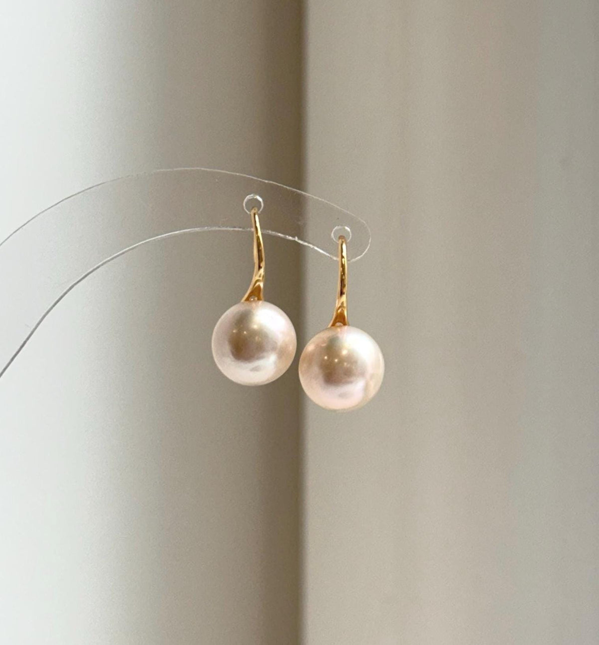 Elly’s 10.3mm Edison Light rose Pearls High-heel Earrings hooks: Extreme luster Mirrored, 1.9cm high, S925 silver Classic earrings hooks. high quality pearls earrings gift for her anniversary