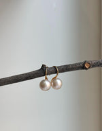 Elly’s 10.3mm Edison Light rose Pearls High-heel Earrings hooks: Extreme luster Mirrored, 1.9cm high, S925 silver Classic earrings hooks. high quality pearls earrings gift for her