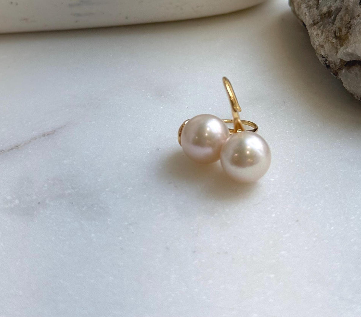 Elly’s 10.3mm Edison Light rose Pearls High-heel Earrings hooks: Extreme luster Mirrored, 1.9cm high, S925 silver Classic earrings hooks. high quality pearls earrings gift for her