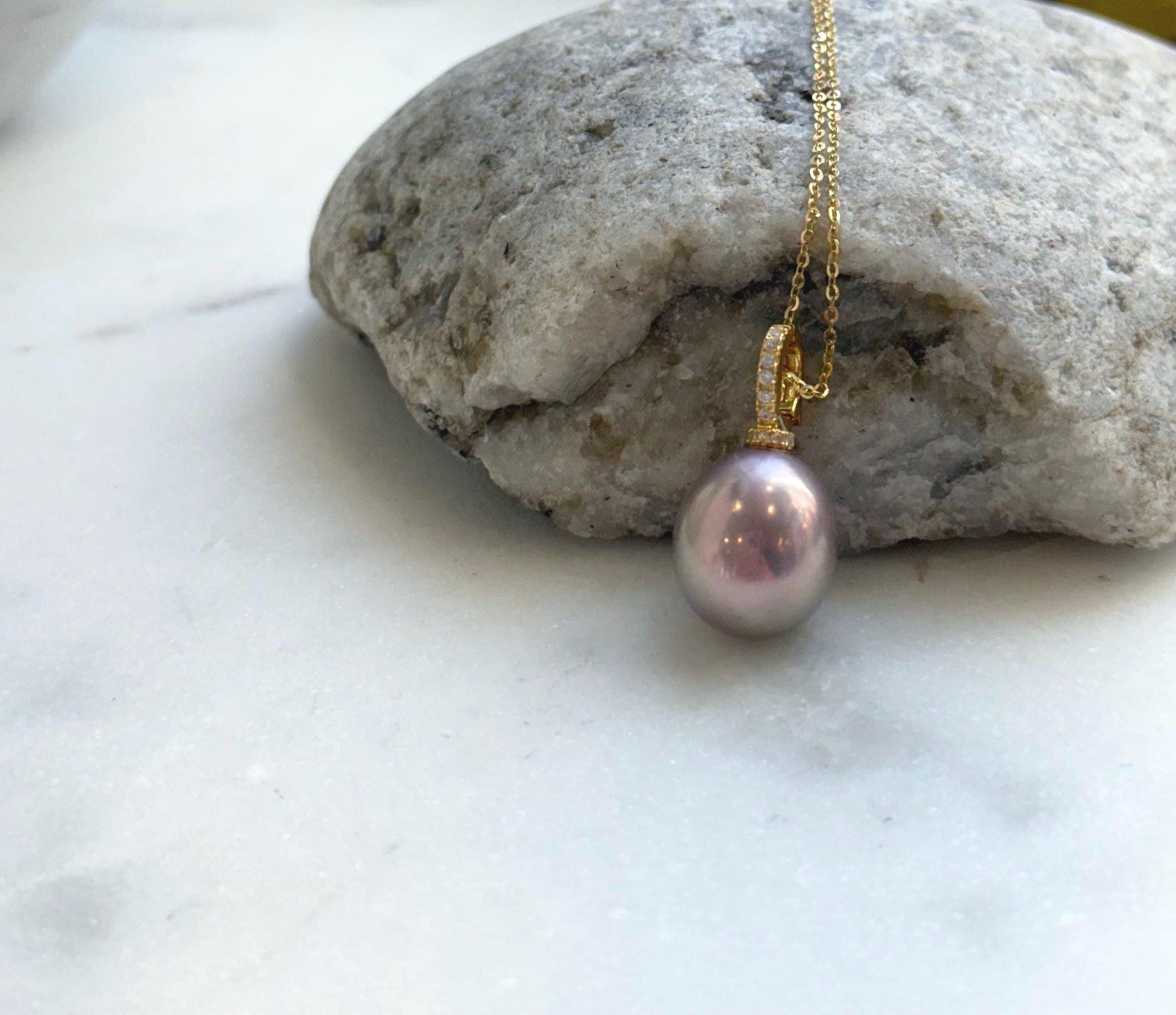 Elly’s 12.9x14.3mm Edison Pearl Pendant: Extreme luster mirrored, metallic rose pearl, 2.5cm, s925 silver minimalist pendant necklace set.gift for her