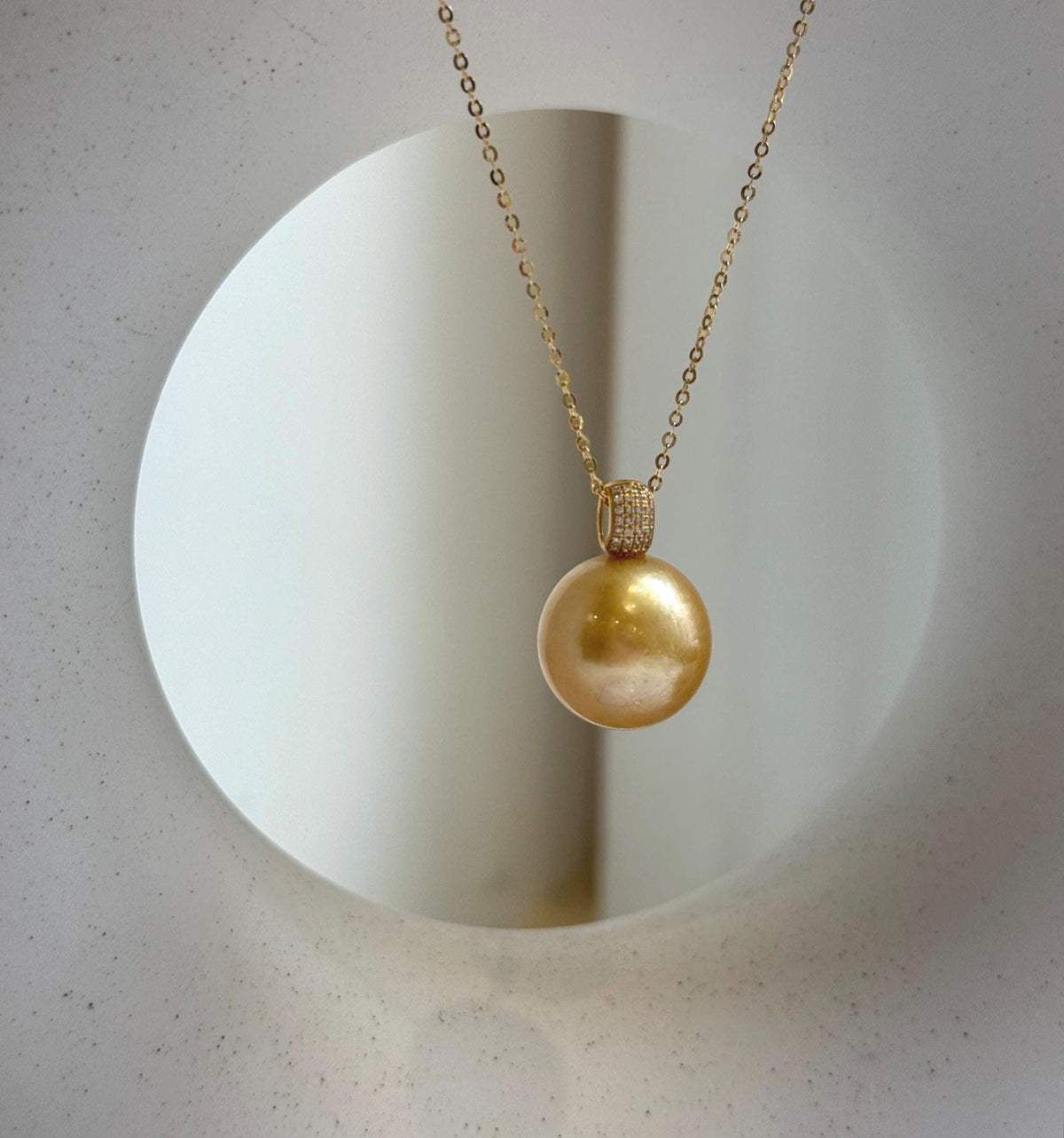 Elly’s 14.2mm Au750 18K Gold Huge Genius South Sea deep Golden Ocean Pearl Pendant: Extreme luster mirrored effect, 18k real gold pendant. elegant golden pearl pendant for her engagement