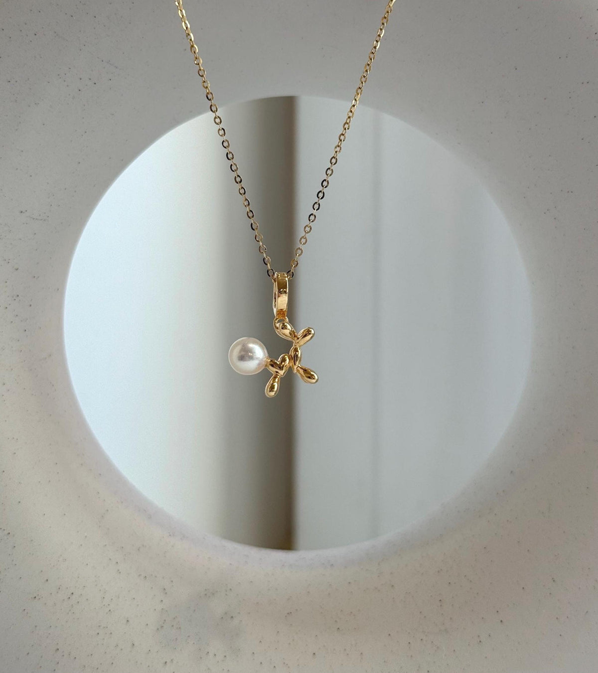 Elly’s 5.6mm Akoya ivory ocean Pearl Dog pendant: Extreme luster mirrored, 1.2x1.7cm, S925 silver chain pendant set. gift for her