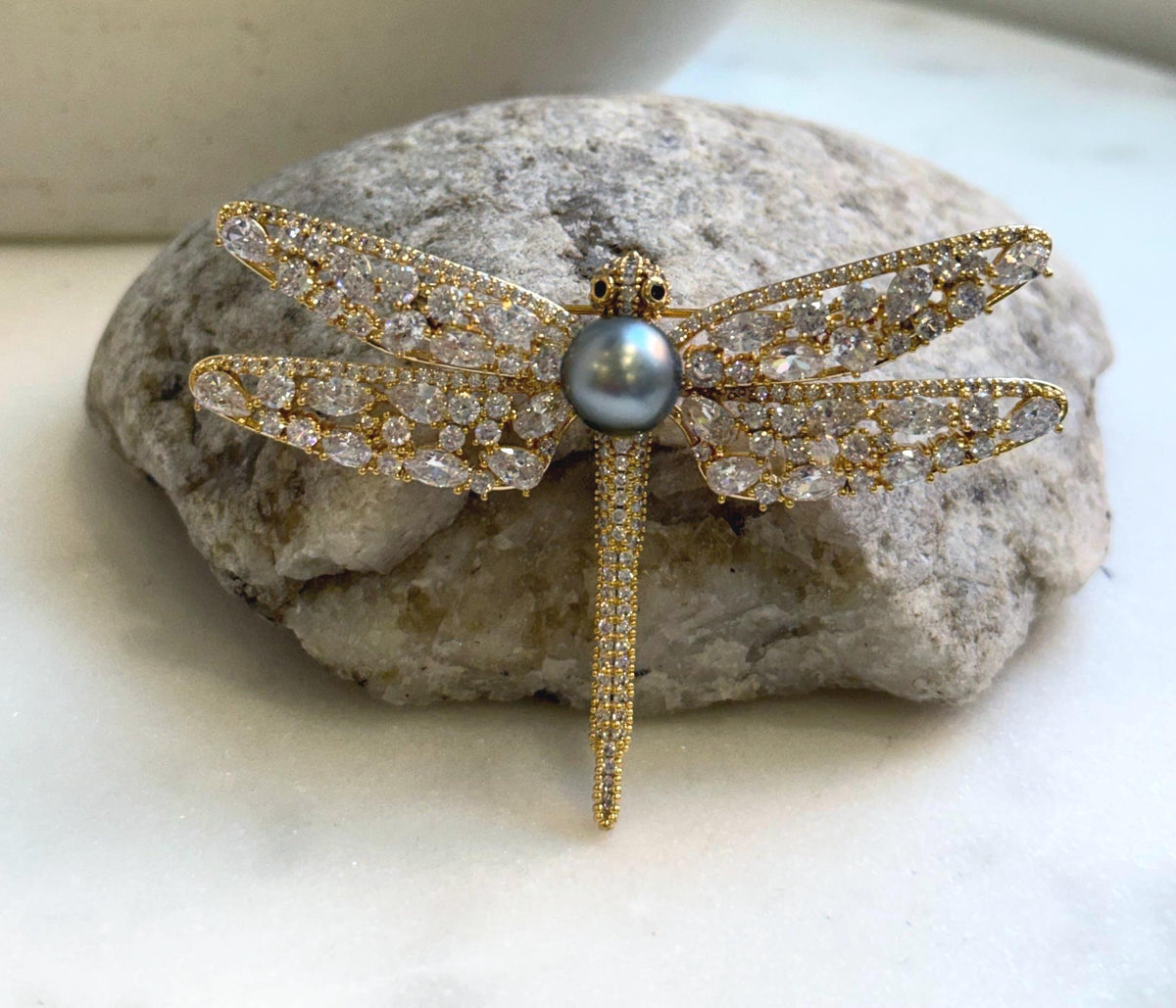 Elly’s Tahitian platinum Ocean Pearl dragonfly Brooch pendant 2in1: Extreme luster mirrored, 9.3mm, 7x5cm, gift for her anniversary