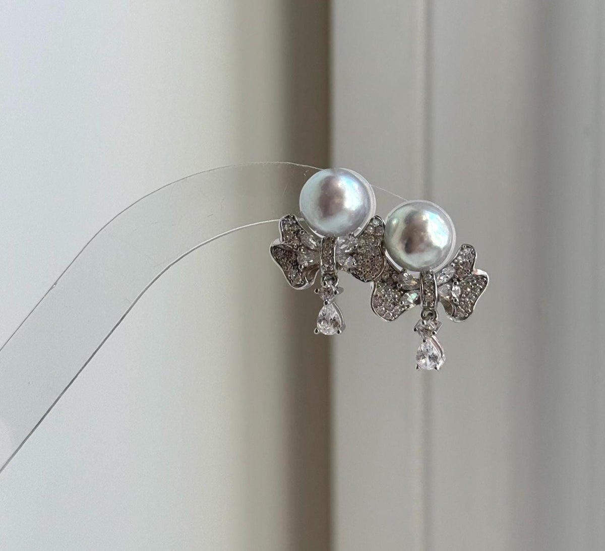 Elly’s Set of 8.6mm Akoya Ocean Pearls Earrings Studs and Jacket: Extreme luster Mirrored, 1.5x2cm, S925 silver Earrings jacket and studs.gift for her