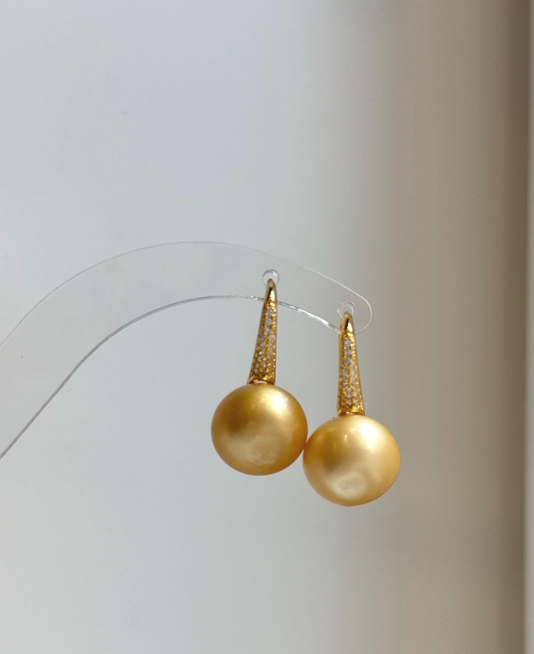 Elly’s 13.2mm Genius South sea golden ocean Pearls High-heel Earrings hooks: Strong luster, 2.5cm high, S925 silver cool earrings for her birthday anniversary daily office golden earrings