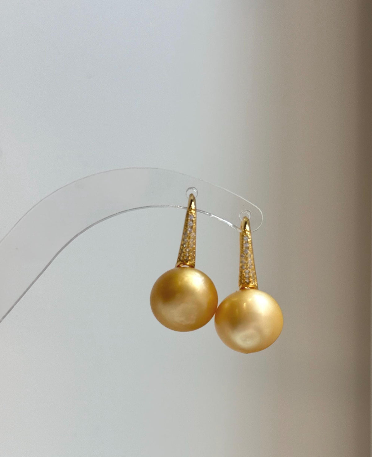 Elly’s 13.2mm Genius South sea golden ocean Pearls High-heel Earrings hooks: Strong luster, 2.5cm high, S925 silver cool earrings for her birthday anniversary daily office golden earrings
