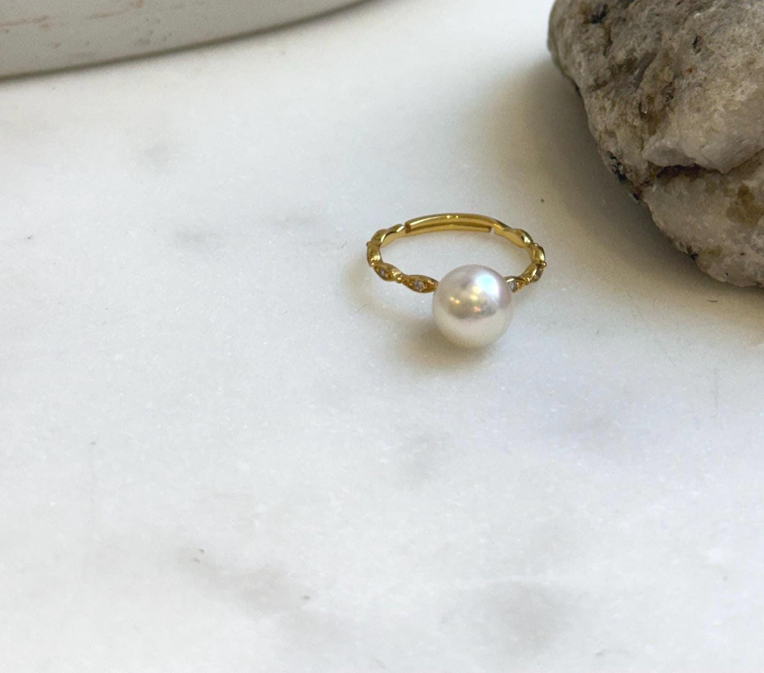 Elly’s 8.1mm Akoya ivory ocean pearl Ring: Extreme luster mirrored, s925 silver adjustable ring. Pearl Jewelry Idea.