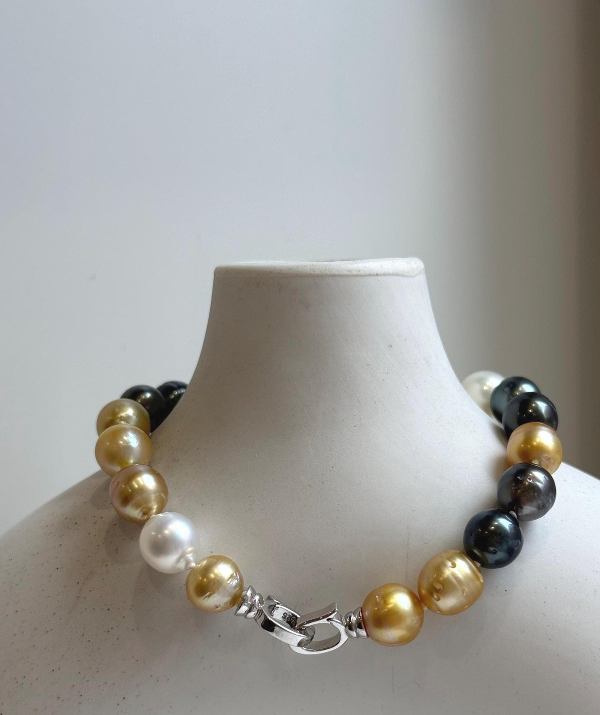 Elly’s 20pcs Genius Ocean Pearls Bracelet: Extreme luster, 8.7-10.2mm, 8.8”knot, S925 silver bracelet. high quality pearls bracelet gift for her