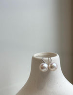 Elly’s 11.1mm Edison white Pearls pink hue Earrings Hooks: Extreme luster Mirrored, 1.8cm high, S925 silver minimalist earrings hooks.