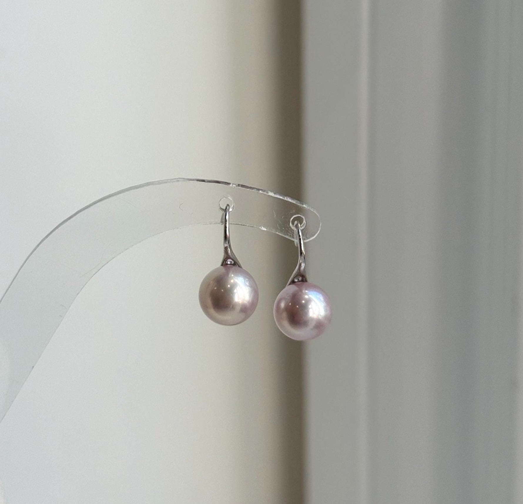 Elly’s 9.1mm Edison metallic pink Pearls High heel Earrings Hooks: Extreme luster Mirrored, 1.8cm high, S925 silver earrings. gift for her