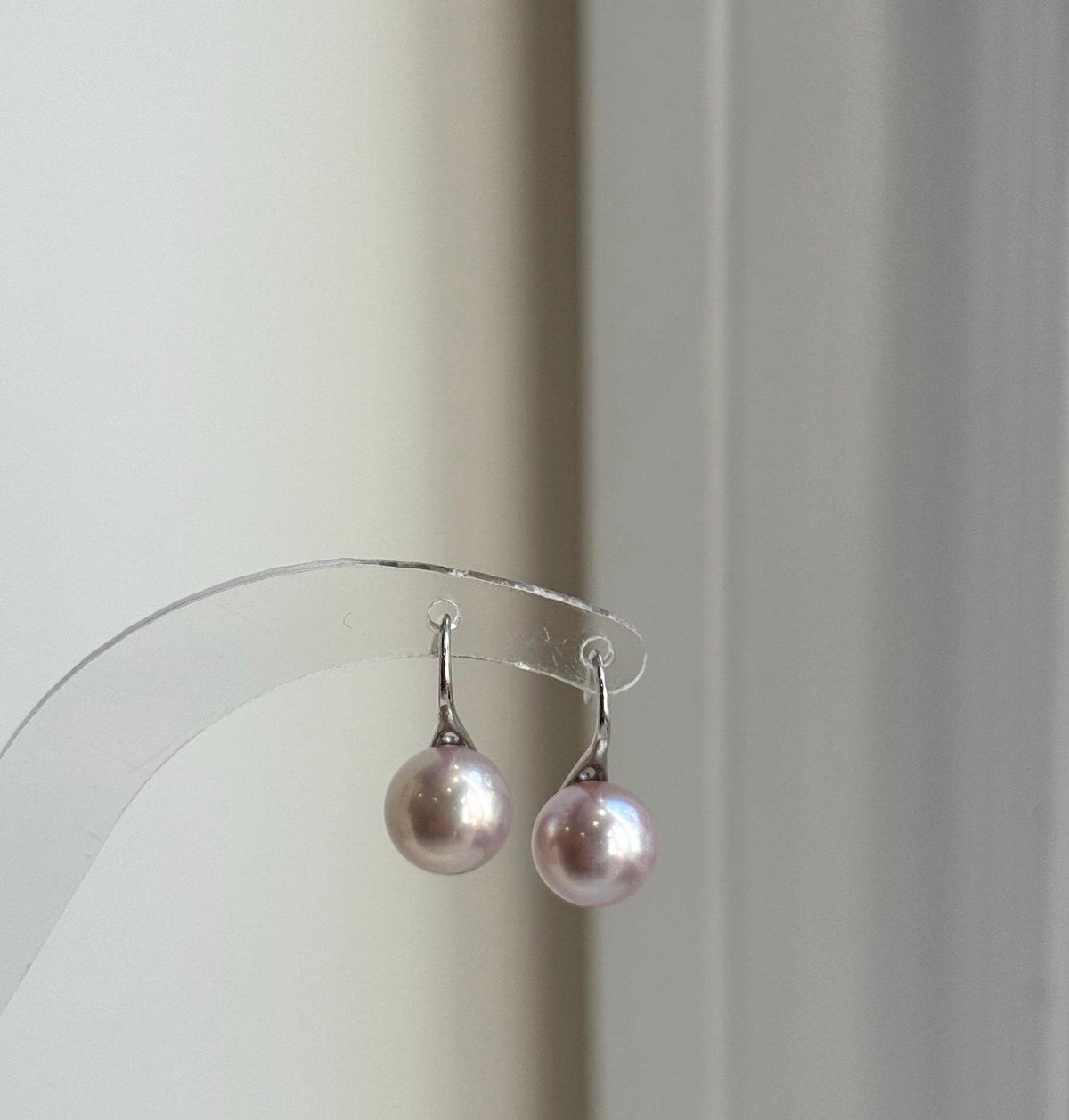 Elly’s 9.1mm Edison metallic pink Pearls High heel Earrings Hooks: Extreme luster Mirrored, 1.8cm high, S925 silver earrings. gift for her anniversary