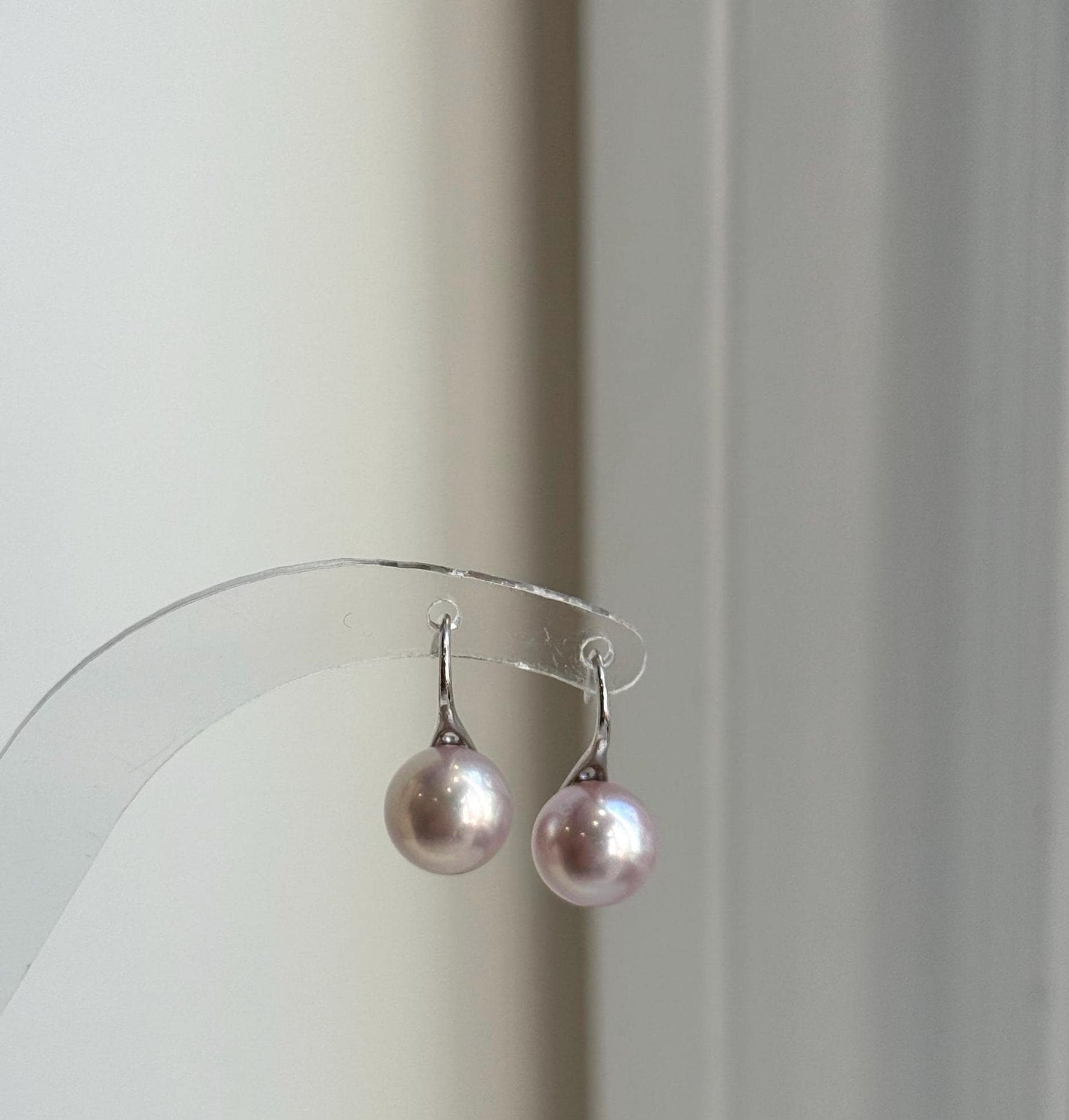 Elly’s 9.1mm Edison metallic pink Pearls High heel Earrings Hooks: Extreme luster Mirrored, 1.8cm high, S925 silver earrings. gift for her anniversary