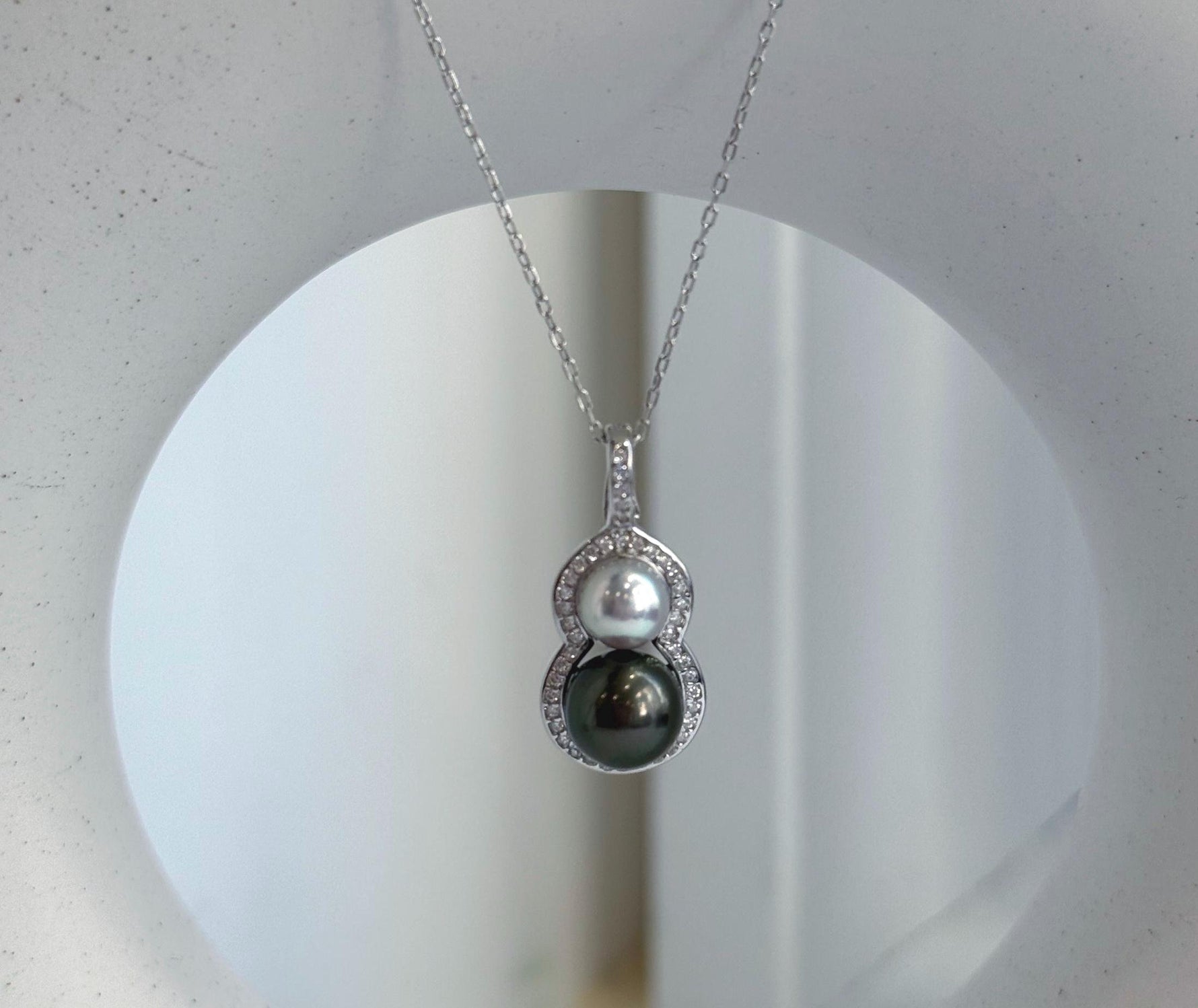 Elly’s Double blue silver Akoya Black platinum Tahitian pearls Pendant: 6.3-8.3mm, 2.5cm high, Extreme luster, S925 Silver gourd pendant. gift for her