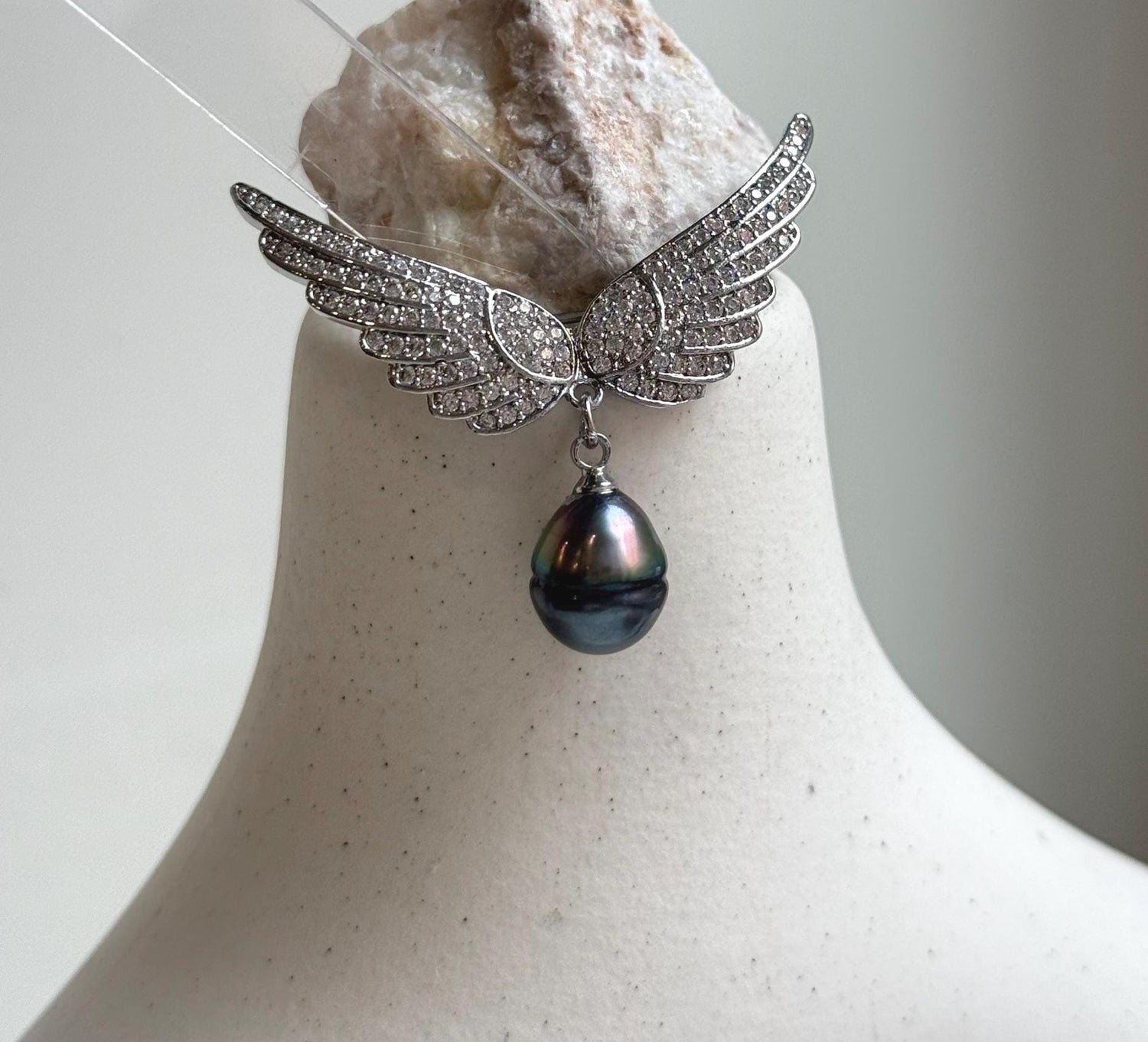 Elly’s Tahitian peacock green Ocean Pearl Vintage Brooch pendant 2in1: Extreme luster mirrored, 9.2mm, 4x3.7cm, gift for her birthday