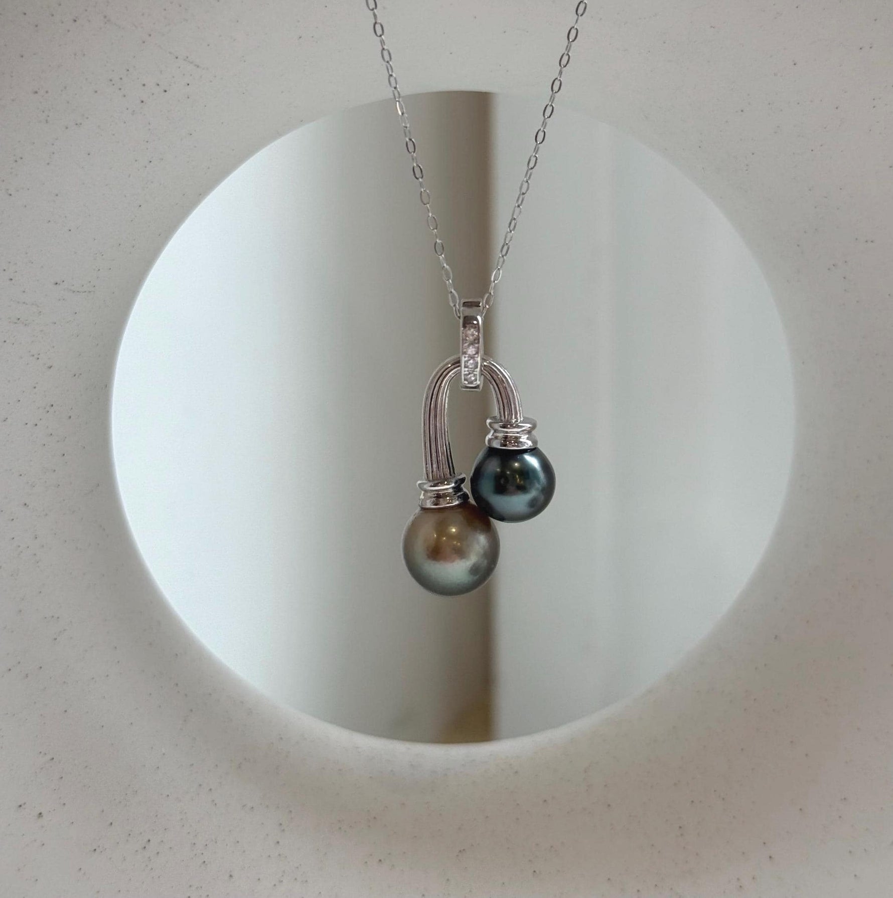 Elly’s 8.7-10.1mm Genius Tahitian platinum olive ocean pearls Pendant: Extreme luster mirrored, 1.6cm high, s925 silver minimalist pendant. gift for her