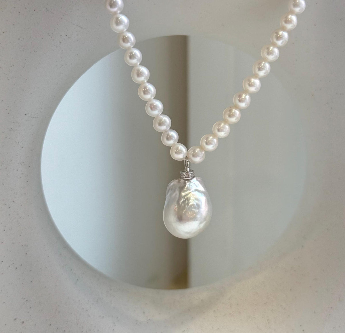 Elly’s Australian white Tahitian ocean Freshwater white pearls necklace: Extreme luster mirrored, 17.9”, s925 silver necklace. high quality pearls necklace strand.