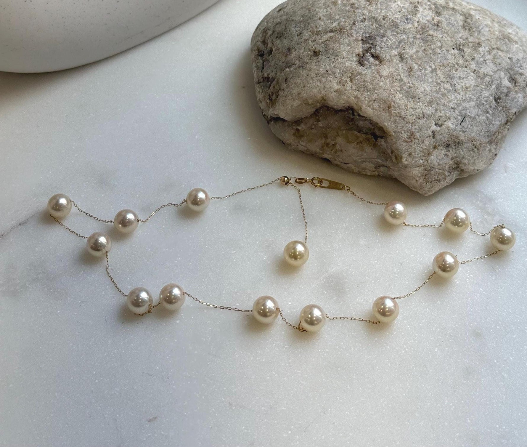 Elly’s Au750 18K Gold 14pcs, extreme luster Mirrored, Akoya Golden Ocean Pearls  vintage Satellite Necklace, 7.5-8mm, 17.7”. gift for her high quality pearls 18k real gold necklace