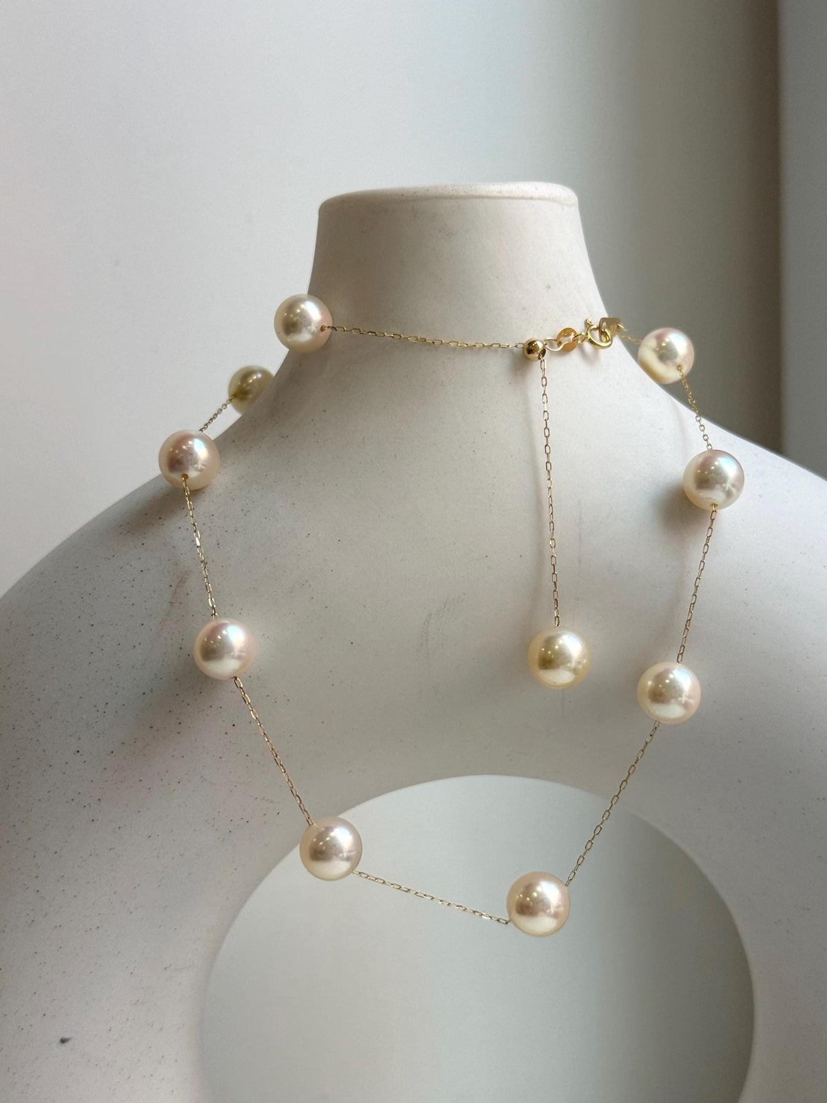 Elly’s Au750 18K Gold 14pcs, extreme luster Mirrored, Akoya Golden Ocean Pearls  vintage Satellite Necklace, 7.5-8mm, 17.7”. gift for her high quality pearls 18k real gold necklace