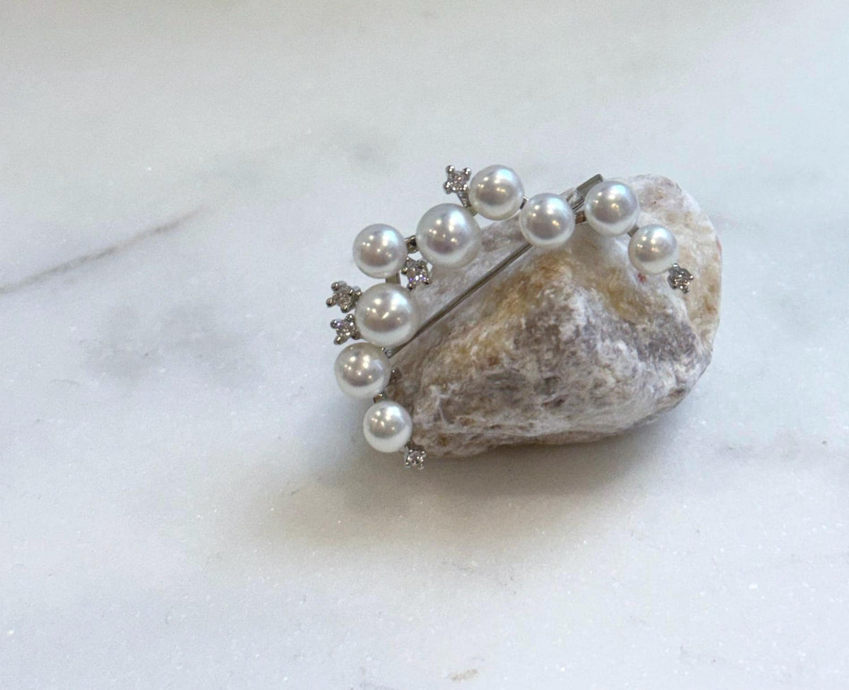 Elly’s 9pcs white pearls Moon Star brooch: Extreme strong luster mirrored, 2.5x3.6cm. gift for her anniversary