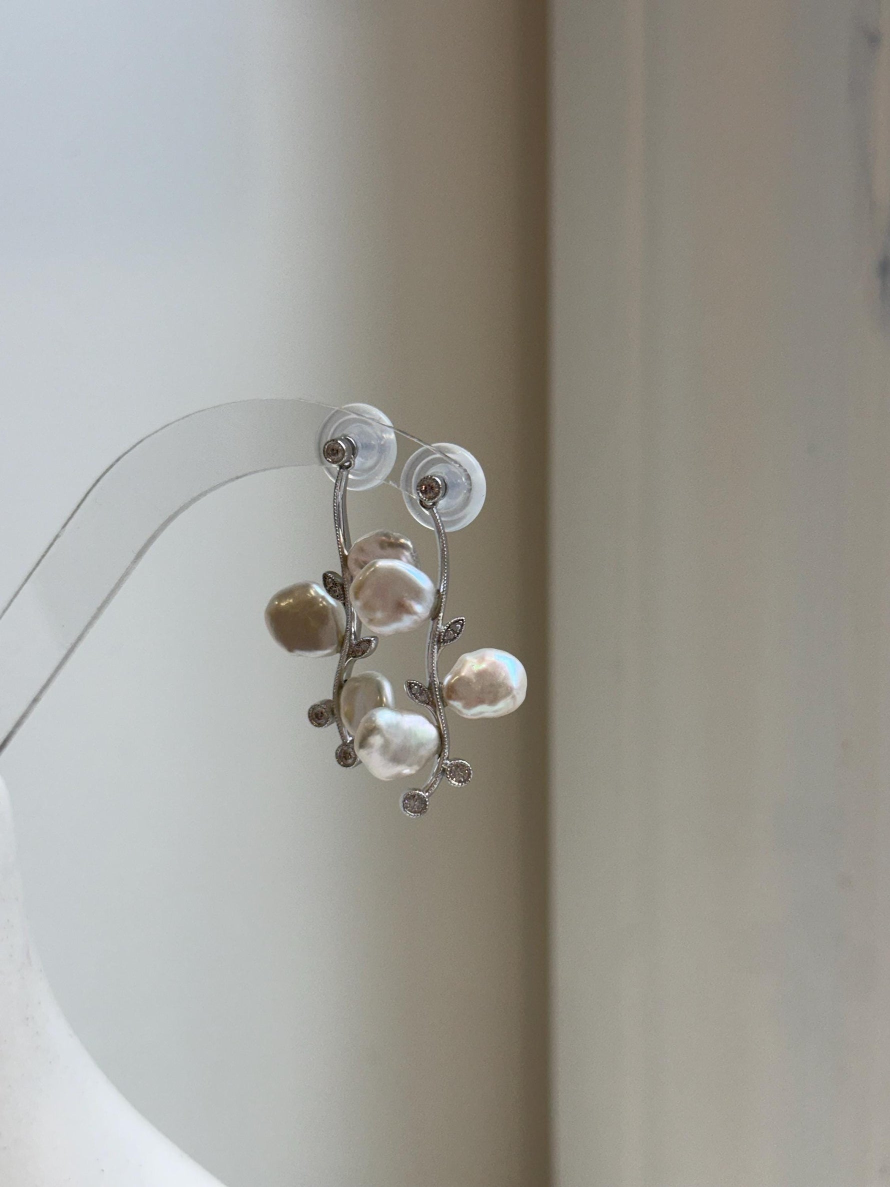 Elly’s freshwater white iridescent petal Keshi pearls Floral earrings chandeliers: 3.8cm high, S925 silver earrings. gift for her