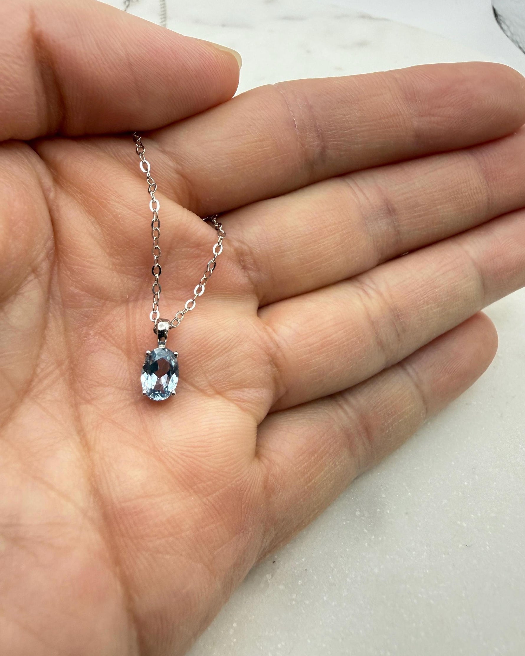 Sea Blue Oval Aquamarine Necklace, 1.0-1.5ct Lab Aquamarine Solitaire Pendant, Solid Sterling Silver Jewelry