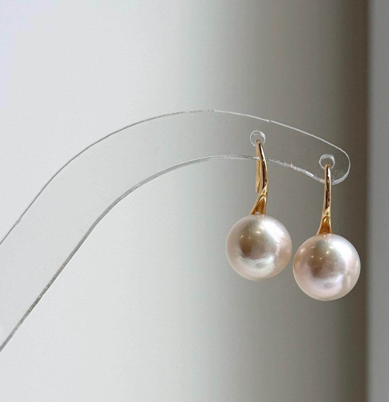 Elly’s 10.3mm Edison Light rose Pearls High-heel Earrings hooks: Extreme luster Mirrored, 1.9cm high, S925 silver Classic earrings hooks. high quality pearls earrings gift for her