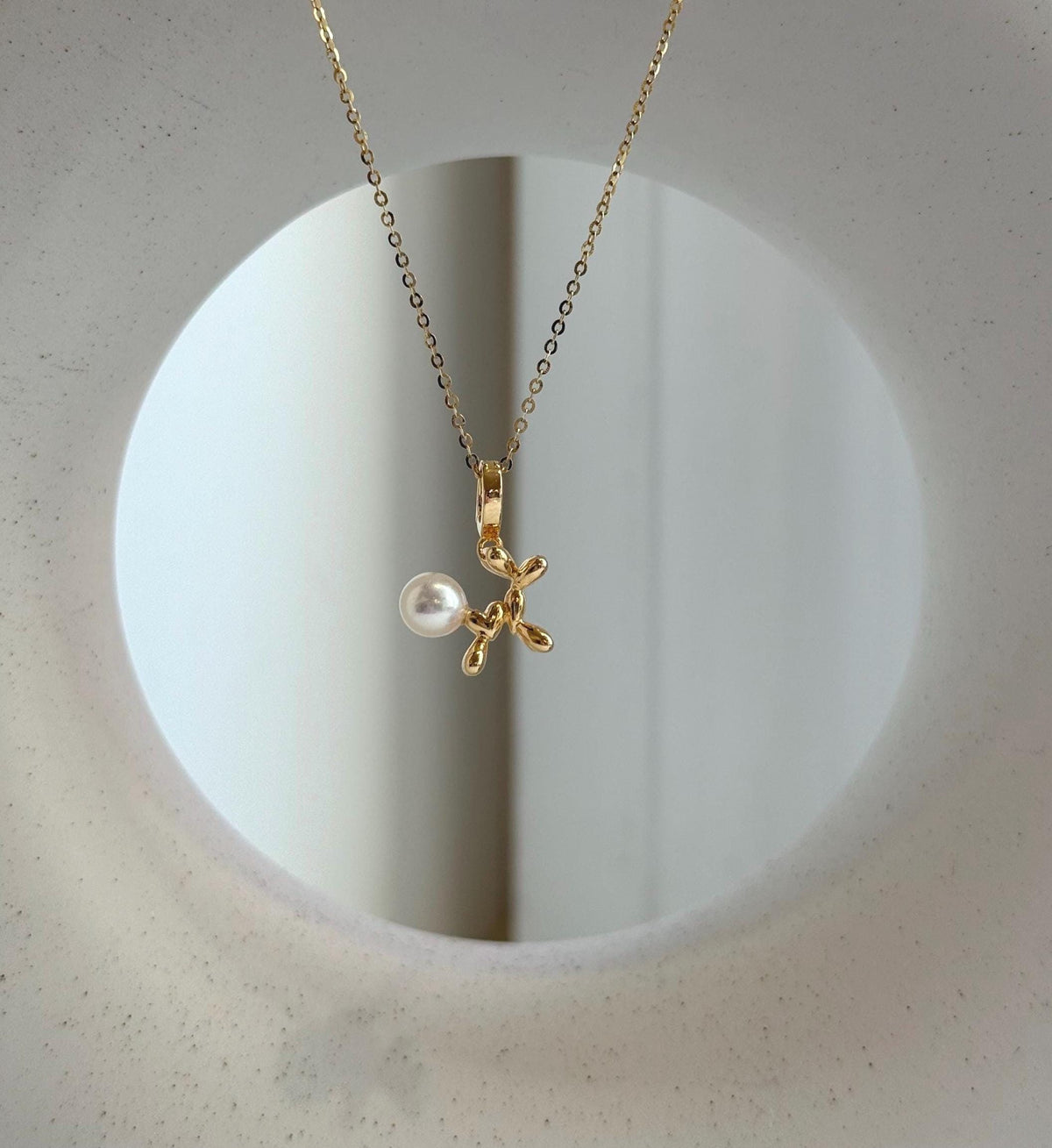 Elly’s 5.6mm Akoya ivory ocean Pearl Dog pendant: Extreme luster mirrored, 1.2x1.7cm, S925 silver chain pendant set. gift for her