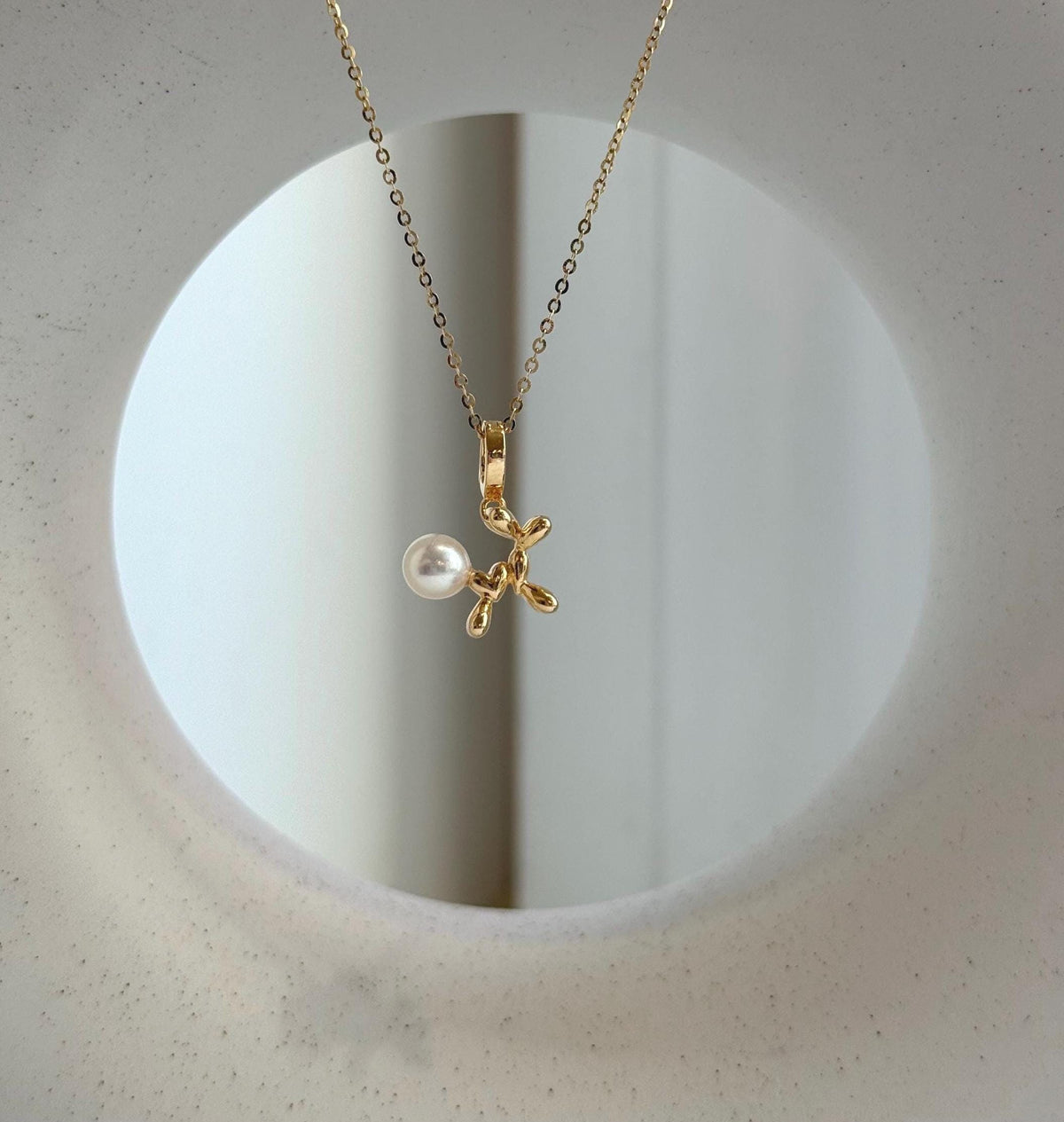 Elly’s 5.6mm Akoya ivory ocean Pearl Dog pendant: Extreme luster mirrored, 1.2x1.7cm, S925 silver chain pendant set. gift for her
