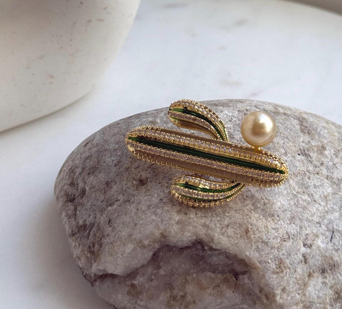 Elly’s South sea ultra golden pearl brooch: Extreme luster mirrored, 9.2mm, 2.6x4.4cm, Cactus design Brooch. gift for her birthday