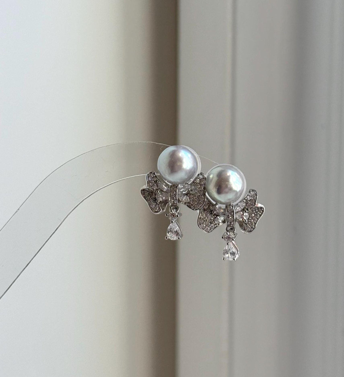 Elly’s Set of 8.6mm Akoya Ocean Pearls Earrings Studs and Jacket: Extreme luster Mirrored, 1.5x2cm, S925 silver Earrings jacket and studs.gift for her birthday