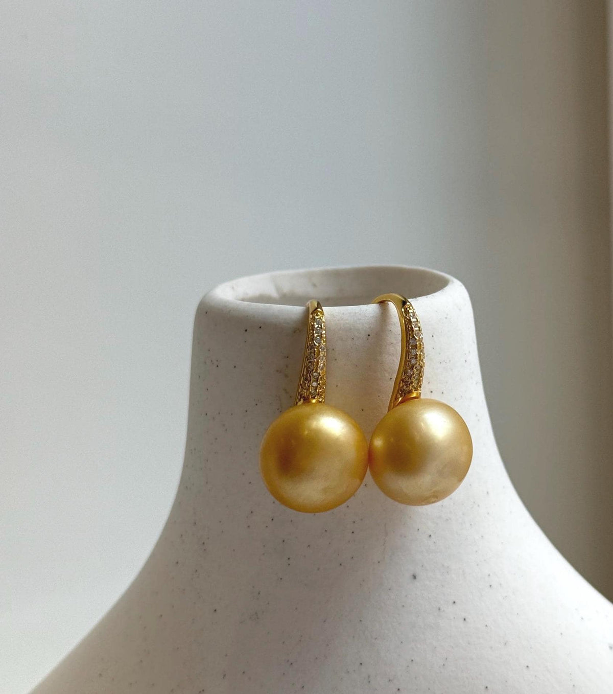 Elly’s 13.2mm Genius South sea golden ocean Pearls High-heel Earrings hooks: Strong luster, 2.5cm high, S925 silver cool earrings for her birthday anniversary daily office golden earrings