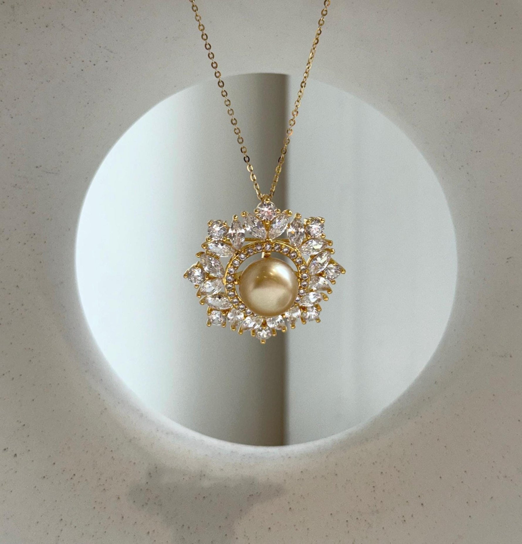 Elly’s South sea golden pearl Floral brooch pendant 2in1: Extreme luster mirrored, 10.8mm, 3x3cm. golden pearl floral brooch gift for her