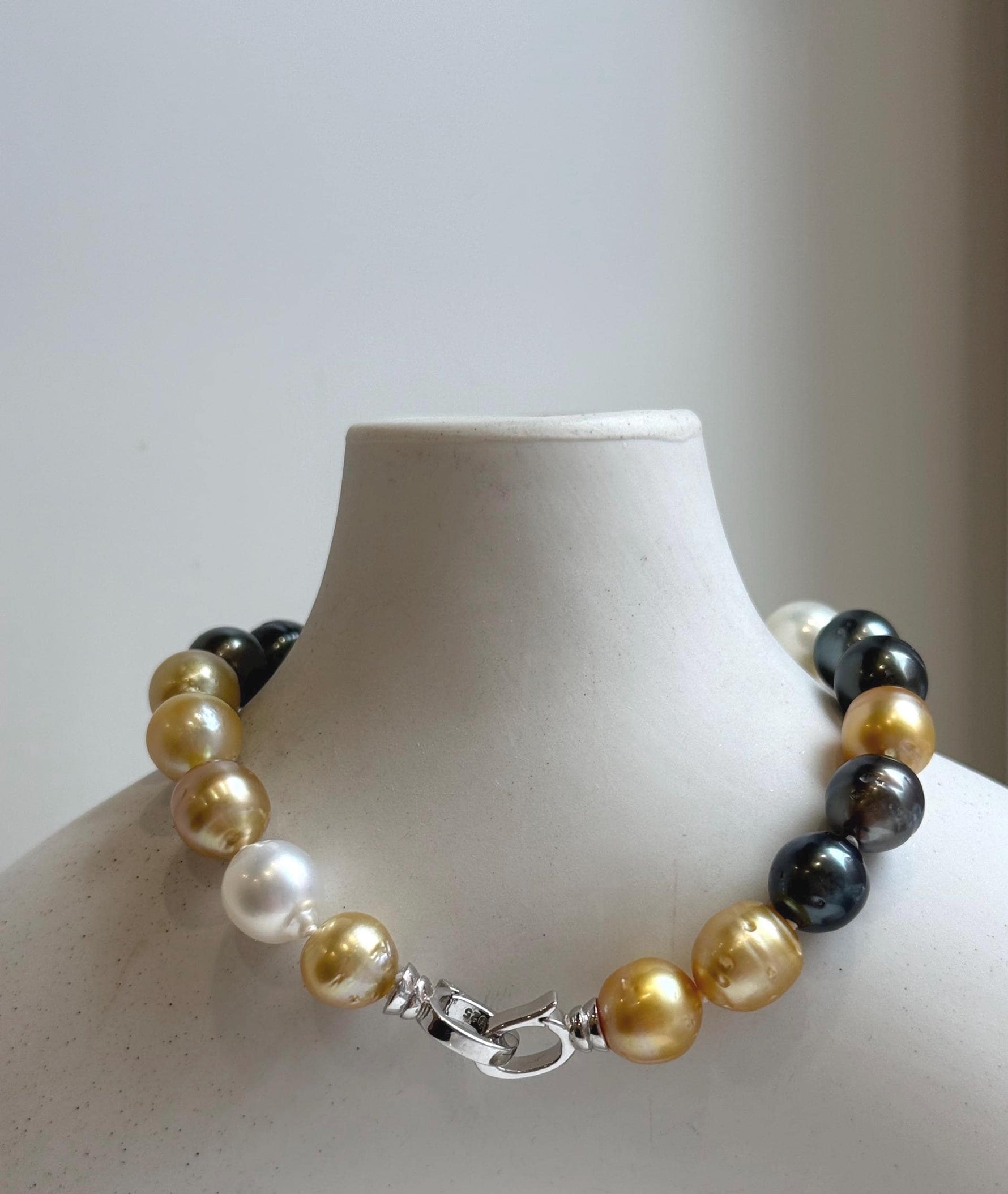 Elly’s 20pcs Genius Ocean Pearls Bracelet: Extreme luster, 8.7-10.2mm, 8.8”knot, S925 silver bracelet. high quality pearls bracelet gift for her daily office bracelet