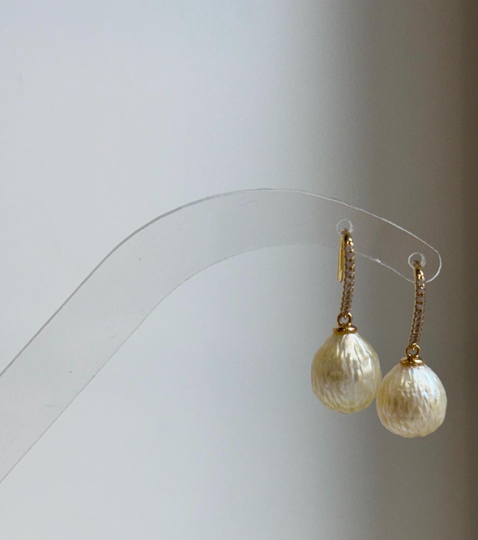 Elly’s 10mm Genius South sea golden carved ocean Pearls Earrings hooks:Extreme luster, 2.4cm high, S925 silver cool earrings.good quality ocean golden pearls earrings hooks for her birthday