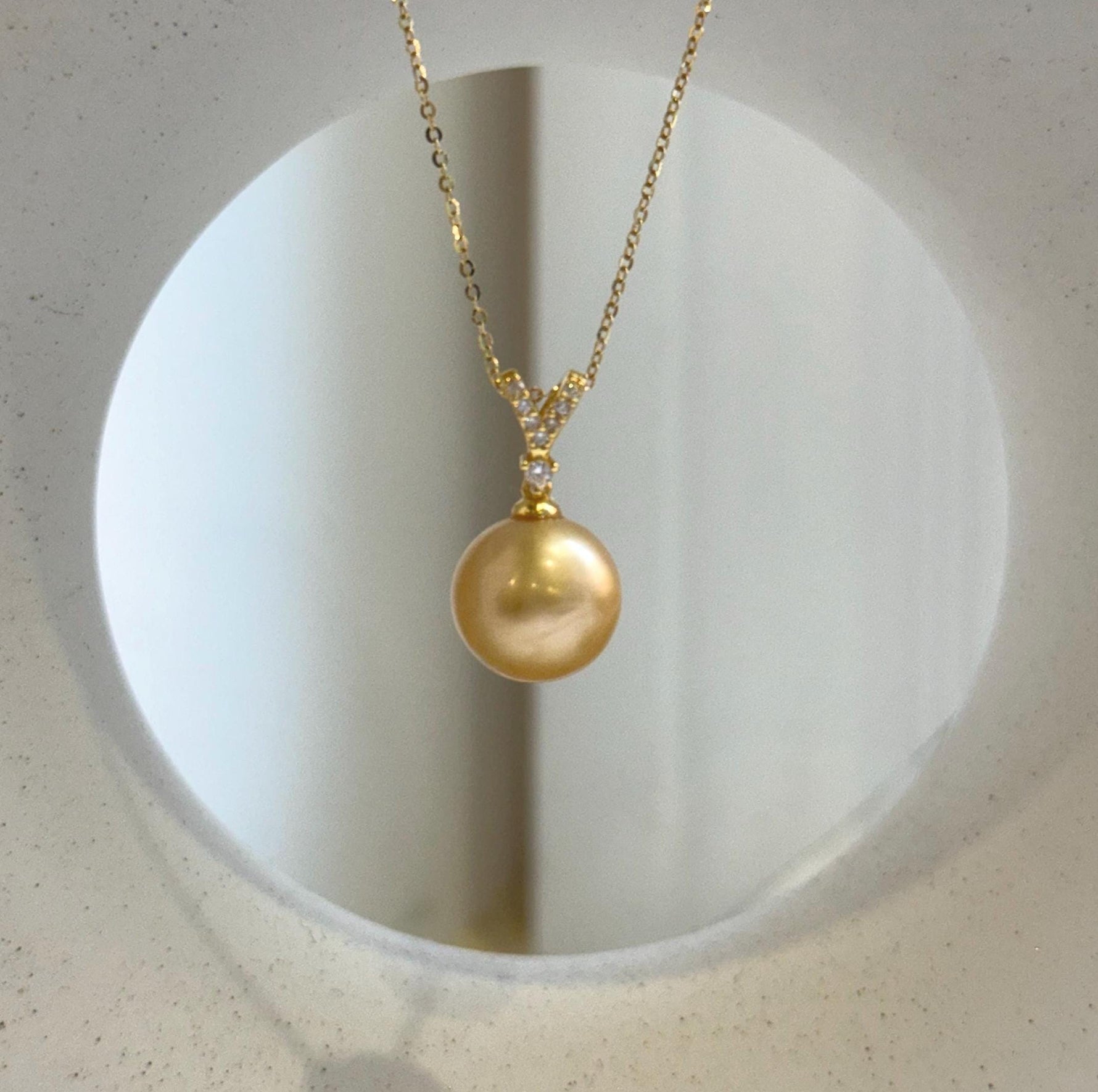 Elly’s 12.5mm Genius South sea deep Tea golden ocean pearl Pendant: Extreme luster, 2.2cm high, s925 silver minimalist cool pendant. high quality golden ocean pearl pendant for her