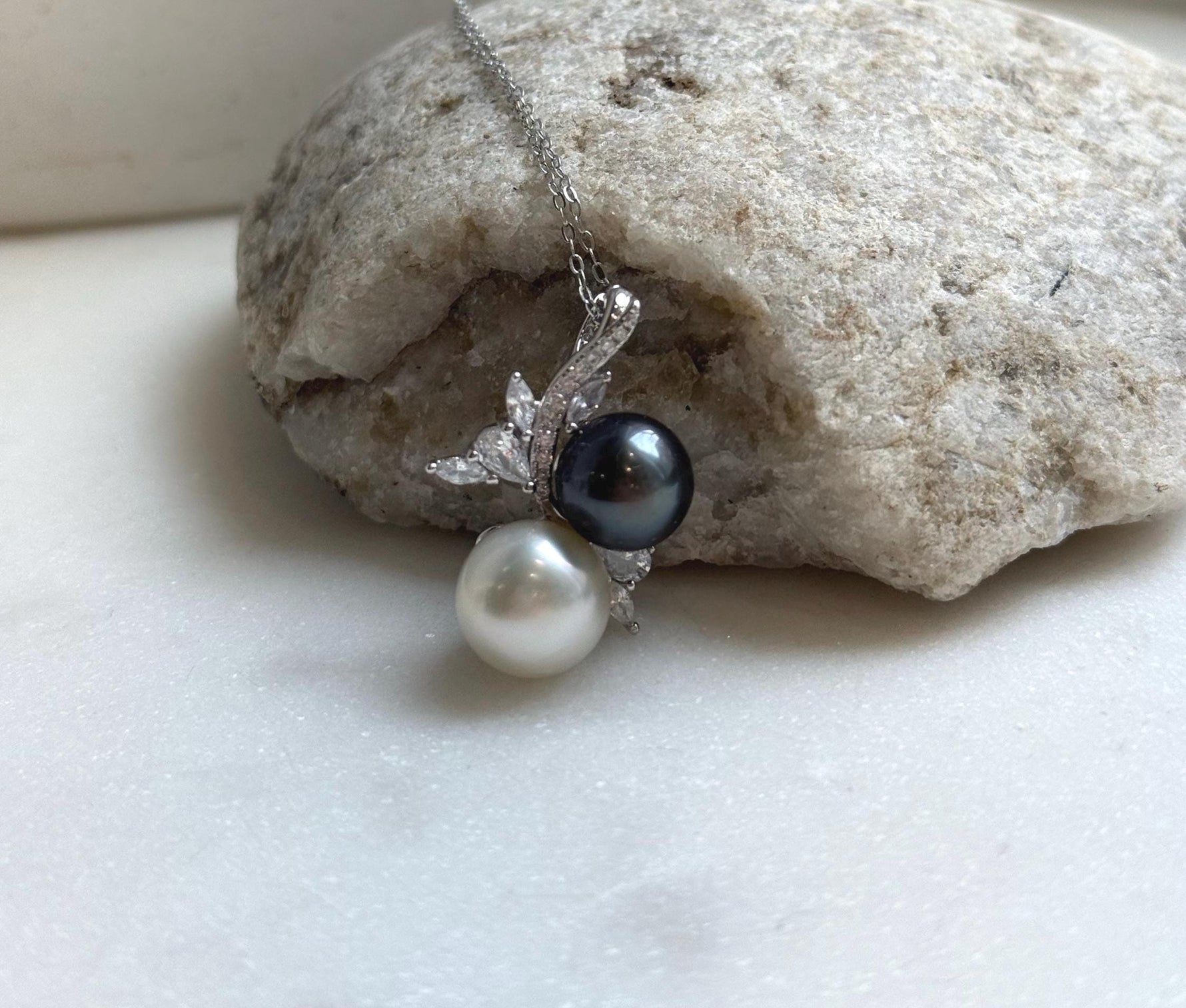 Elly’s Australian ocean Tahitian pearl Pendant: Extreme luster mirrored, 10-11.1mm, 2.7cm high, s925 silver floral pendant.