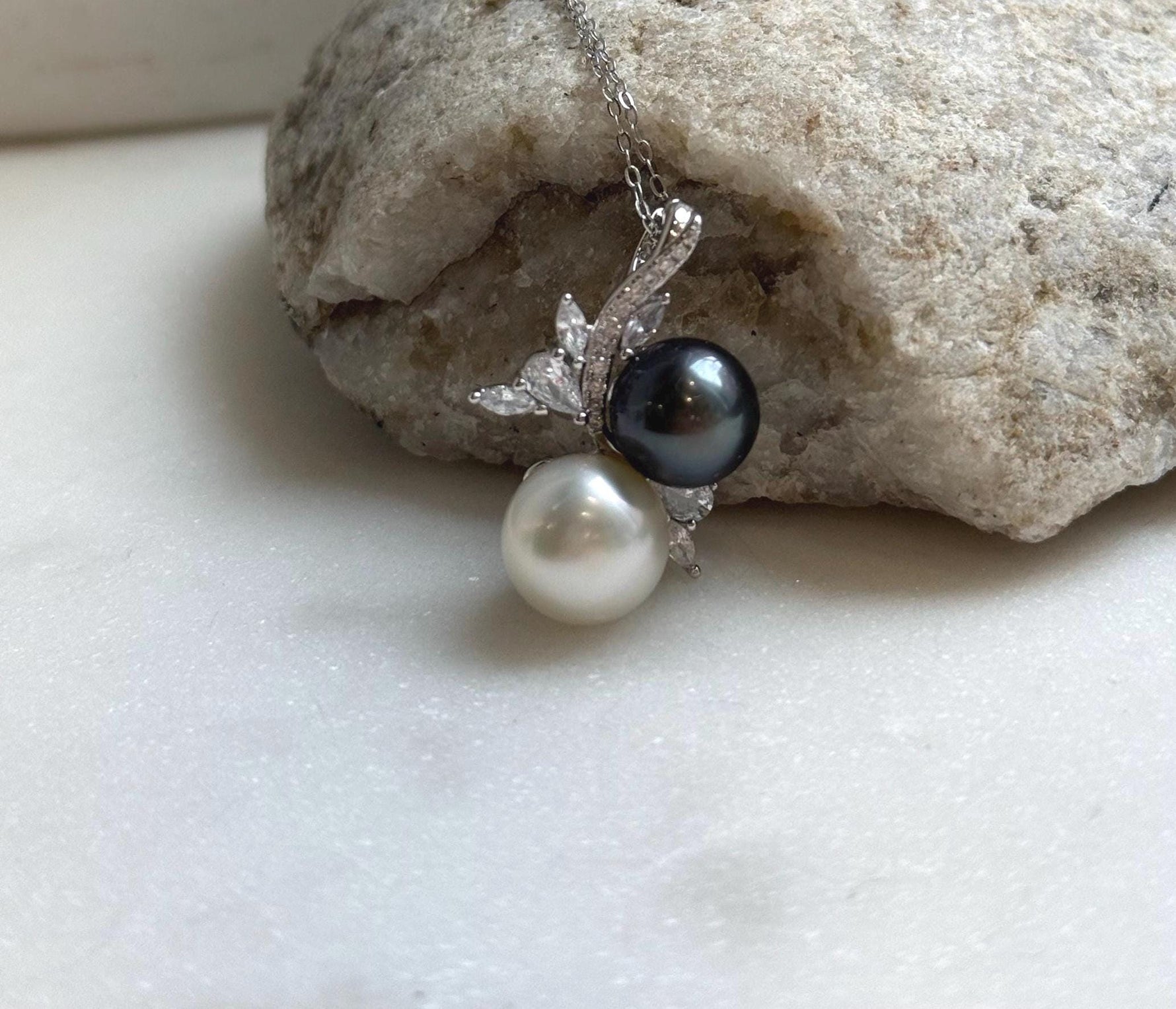 Elly’s Australian ocean Tahitian pearl Pendant: Extreme luster mirrored, 10-11.1mm, 2.7cm high, s925 silver floral pendant.