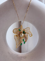 Elly’s Genius South sea light gold ocean pearl Floral brooch pendant 2in1: Extreme luster mirrored, 9.3mm, 5x4cm. high quality brooch for her daily office wear