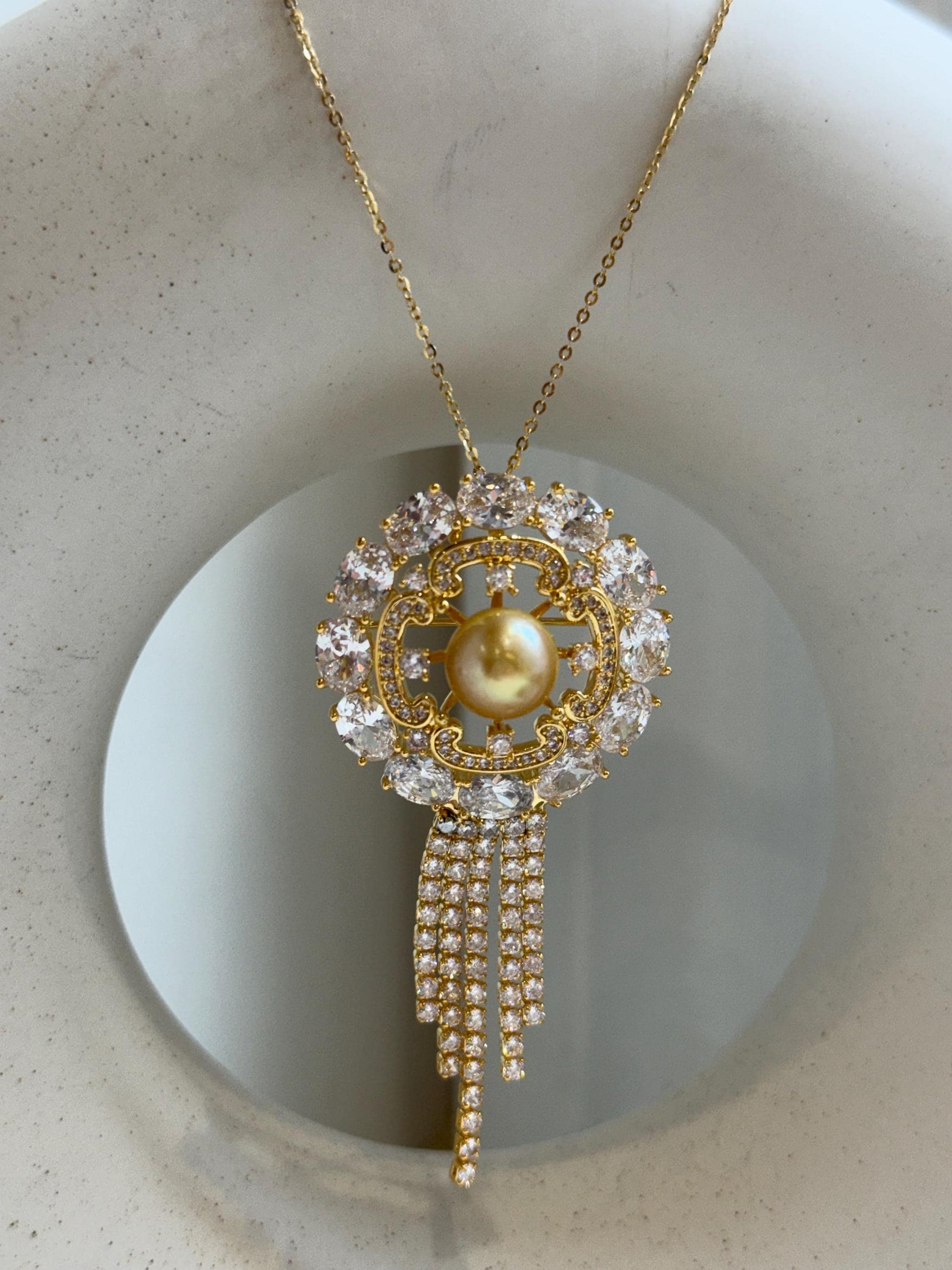 Elly’s Genius South sea ultra gold ocean pearl Floral brooch pendant 2in1: Extreme luster mirrored, 10.3mm, 3.5x7cm. gift for her