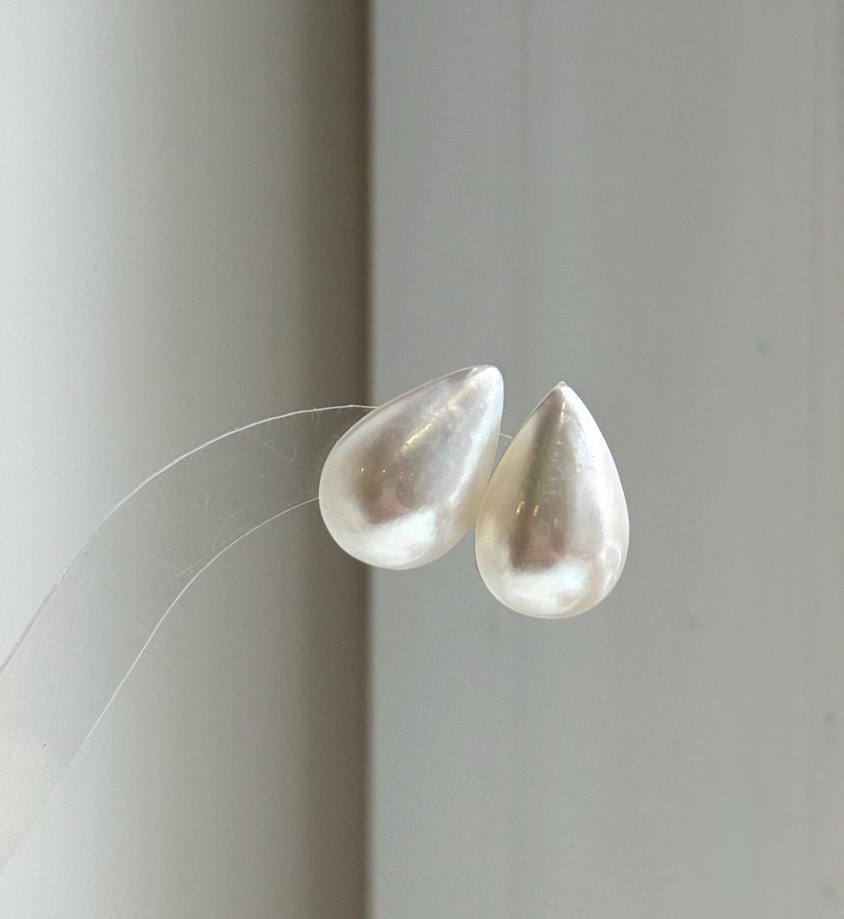 Elly’s 14.2x21.3mm Genius Ivory Ocean Mabe Pearls Earrings Studs: Extreme luster Mirrored, S925 silver minimalist earrings studs. high quality Mabe earrings studs for her