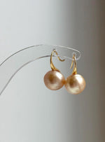 Elly’s 11.9mm Genius South sea golden ocean Pearls High-heel Earrings hooks: Extreme luster, 2.2cm high, S925 silver cool earrings.