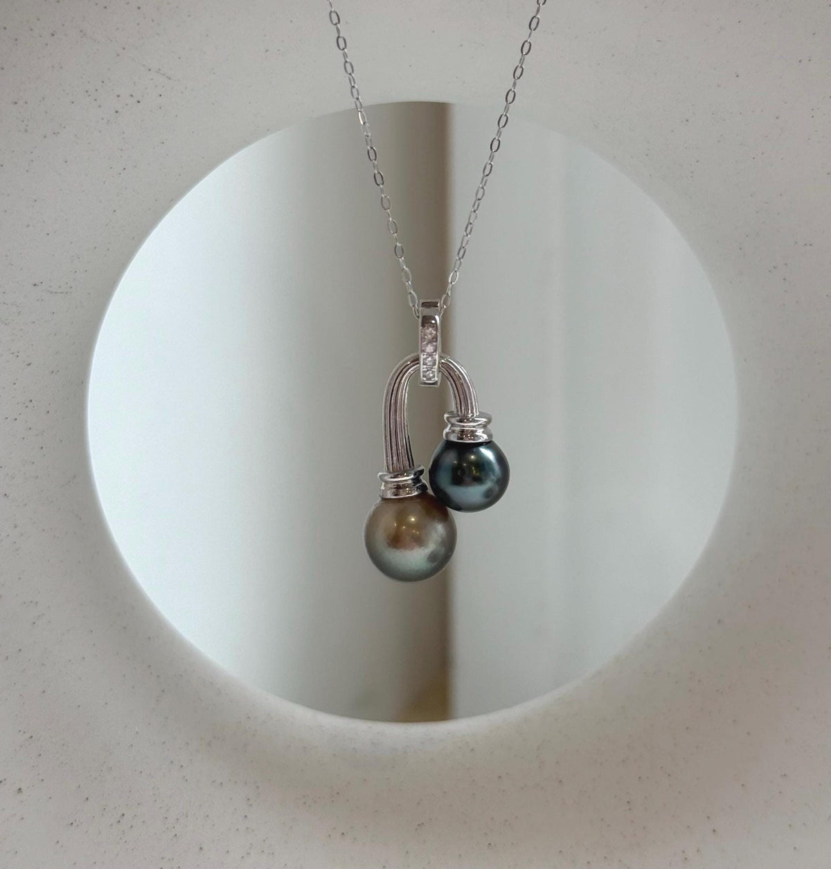 Elly’s 8.7-10.1mm Genius Tahitian platinum olive ocean pearls Pendant: Extreme luster mirrored, 1.6cm high, s925 silver minimalist pendant. gift for her anniversary