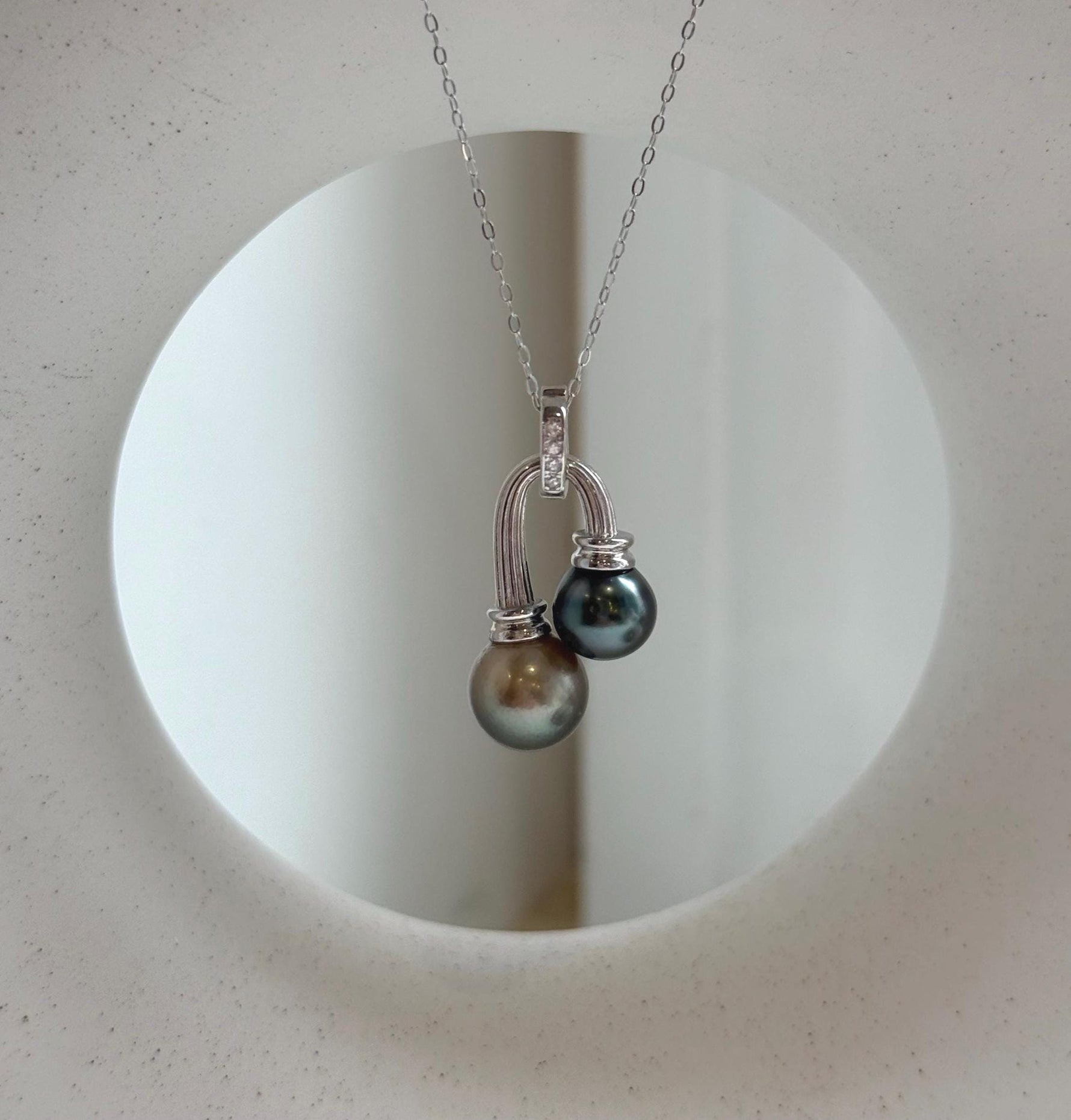 Elly’s 8.7-10.1mm Genius Tahitian platinum olive ocean pearls Pendant: Extreme luster mirrored, 1.6cm high, s925 silver minimalist pendant. gift for her anniversary