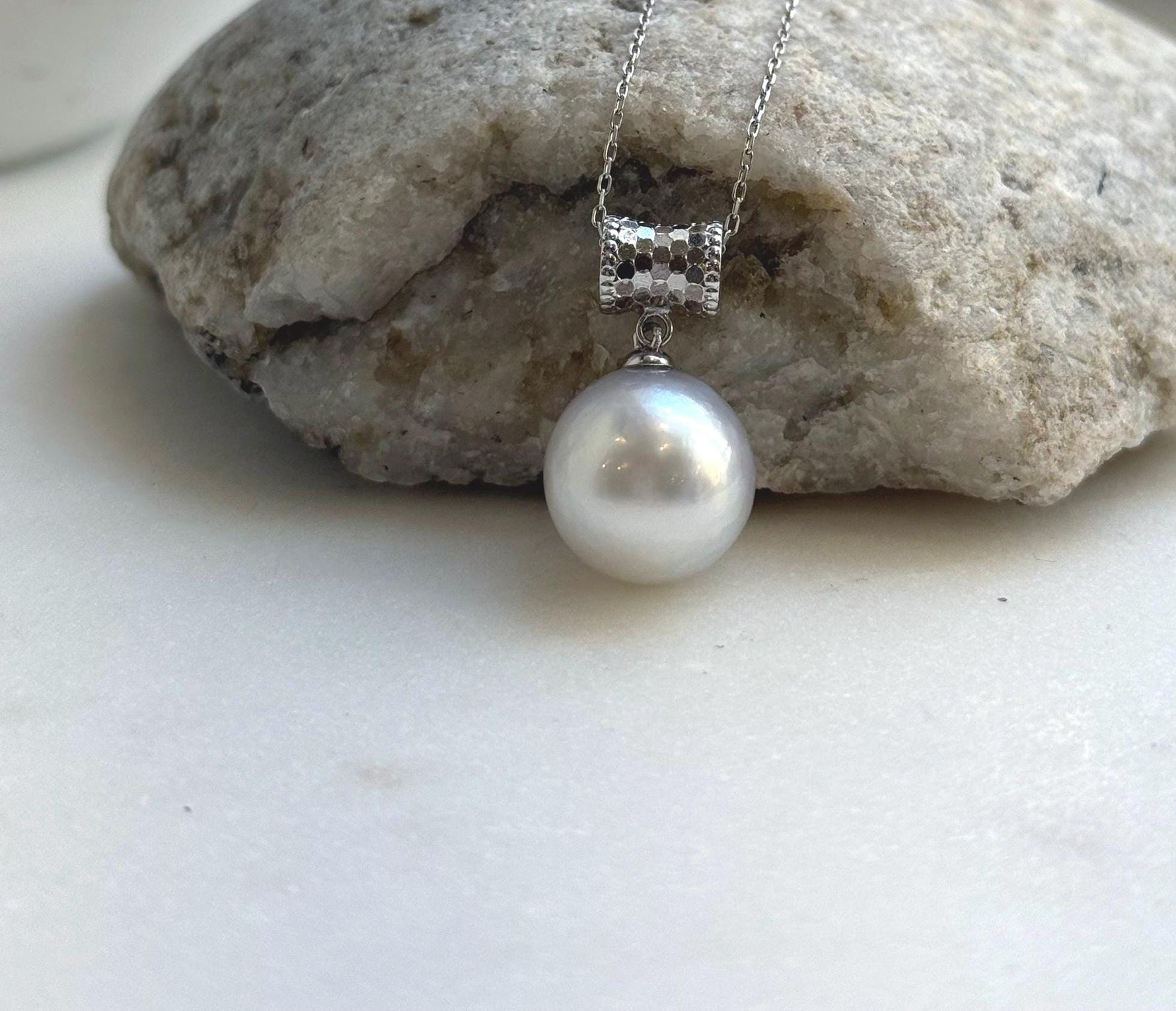 Elly’s 13.4mm Genius Australian Ocean White silver pearl Pendant: Extreme luster mirrored, 2.5cm high, S925 Silver pendant necklace set. high quality white ocean pearl pendant for her birthday anniversary daily office wear