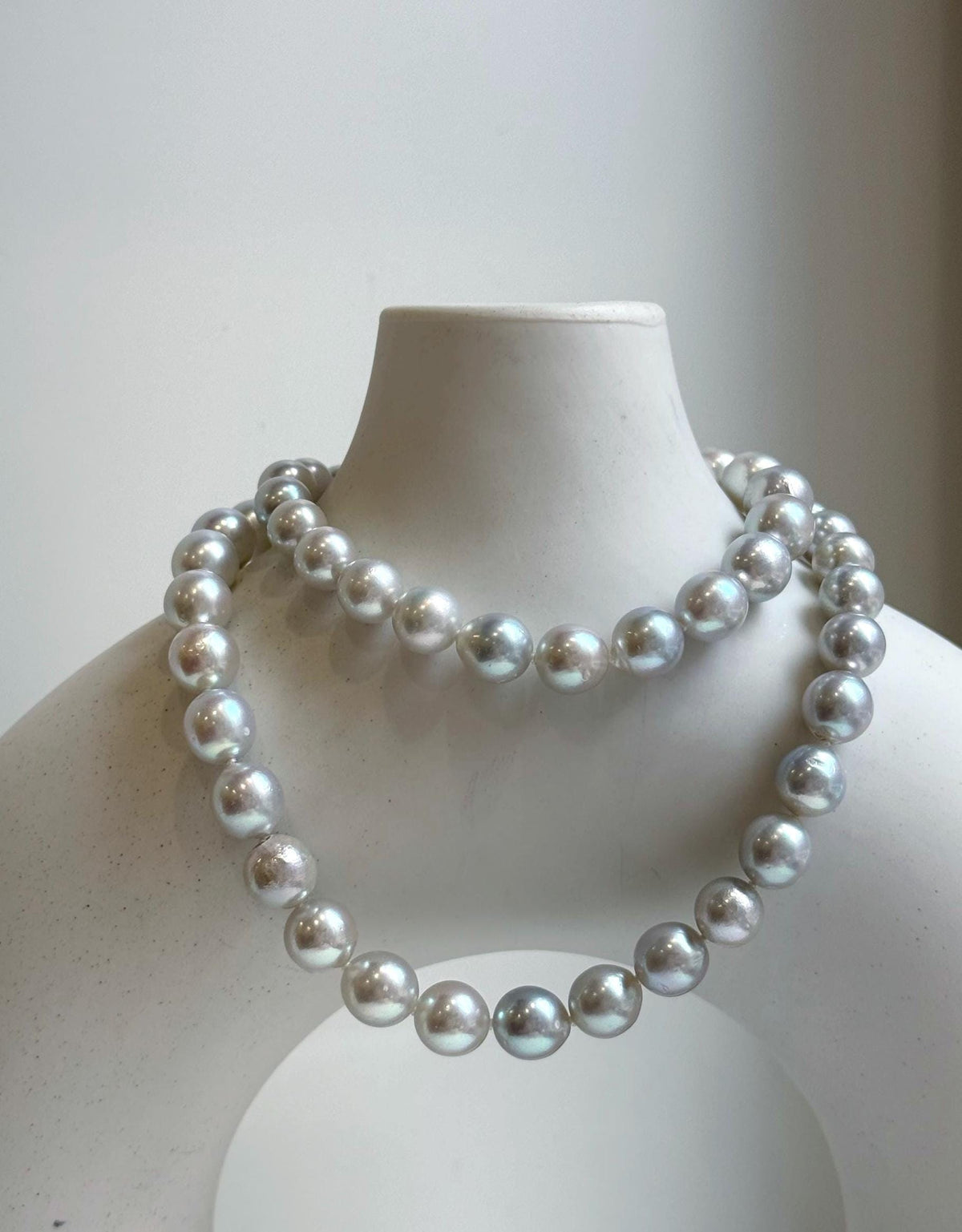 Elly’s 49pcs 7.4-8.4mm Akoya natural blue silver ocean pearls necklace strand, extreme luster mirrored, 18.5” knotted, S925 silver necklace. high quality Akoya pearls necklace strand for her