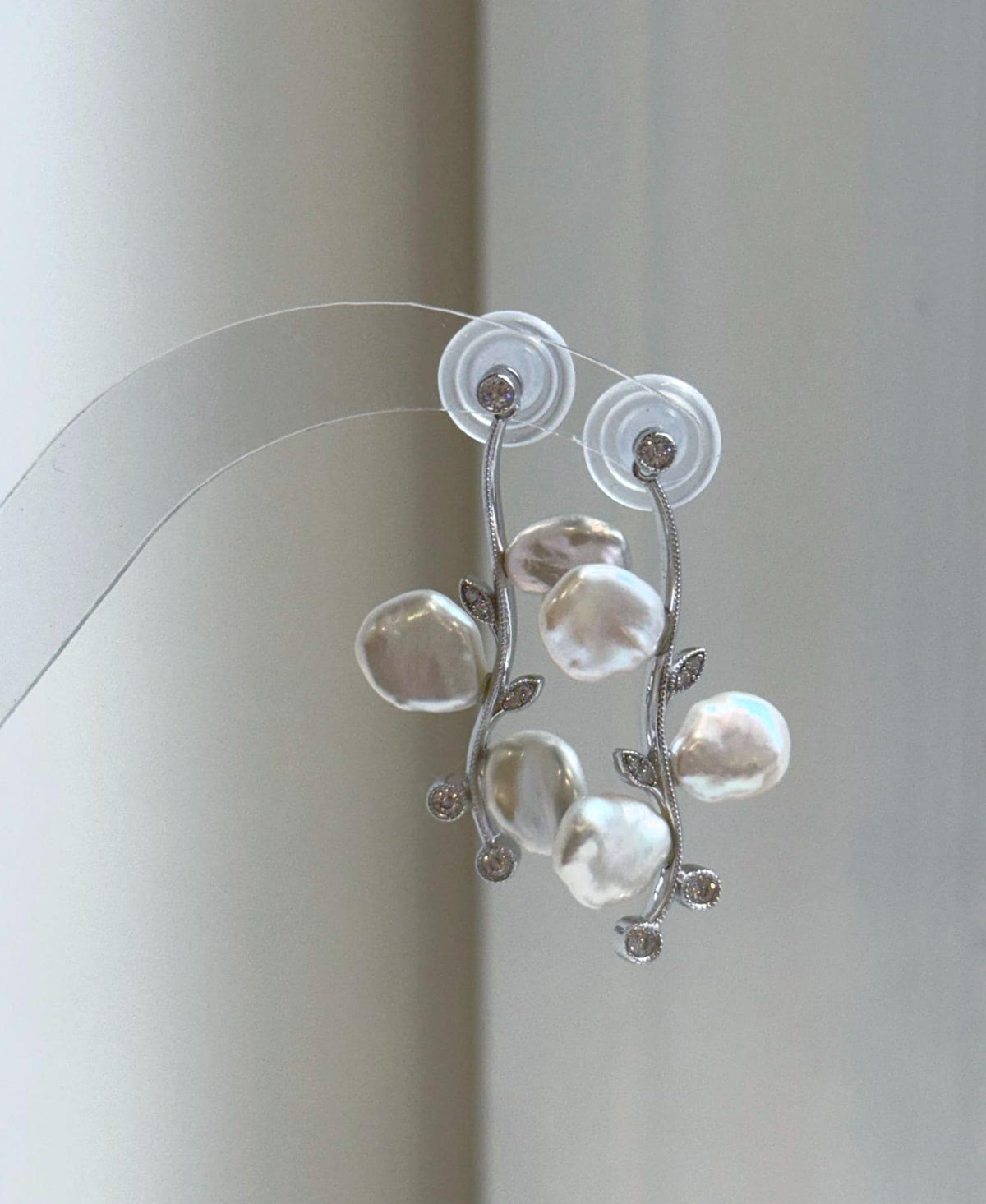 Elly’s freshwater white iridescent petal Keshi pearls Floral earrings chandeliers: 3.8cm high, S925 silver earrings. gift for her daily office earrings