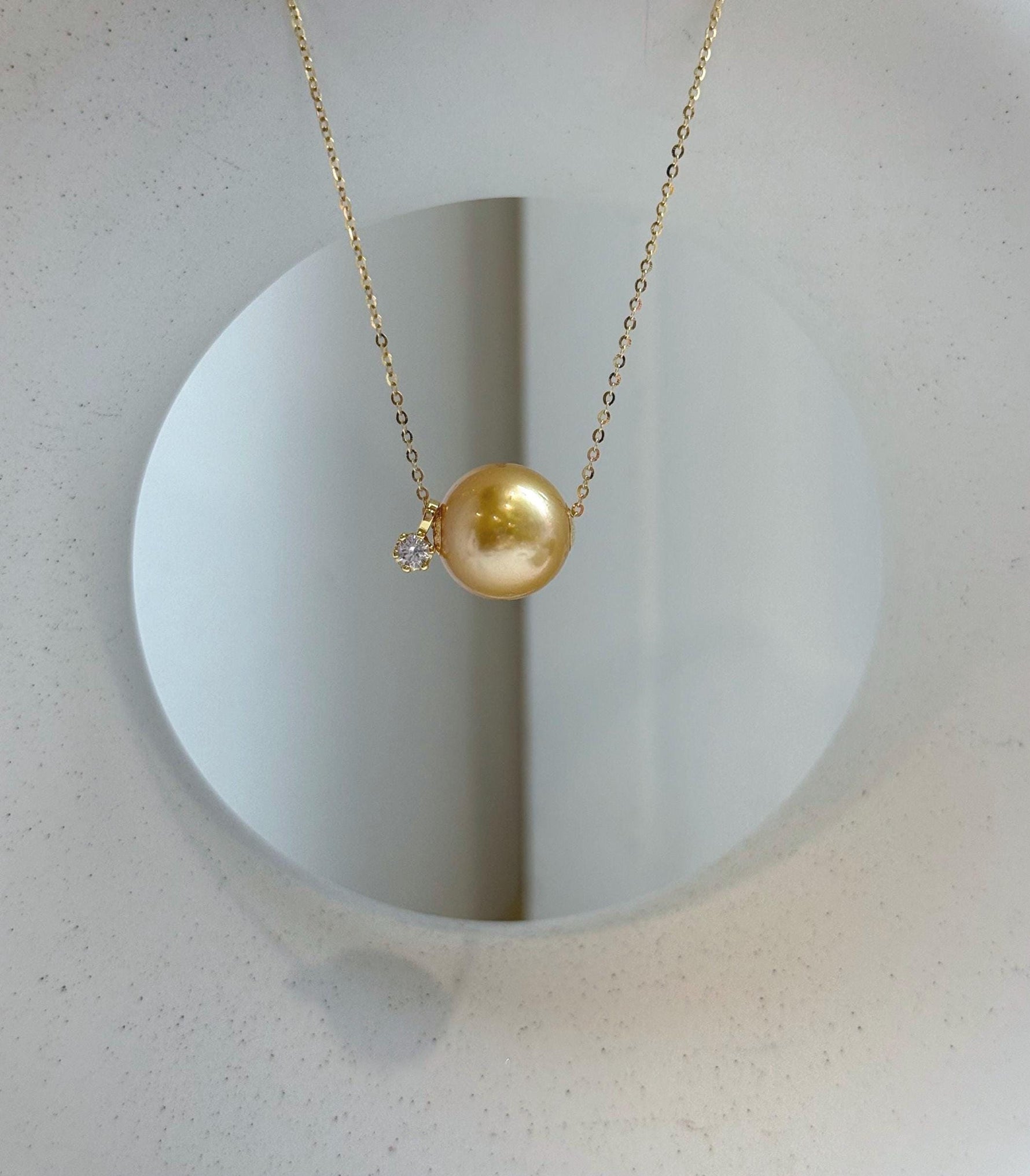 Elly’s Au750 18k Gold 12.8mm South sea deep gold ocean Pearl Floating pendant:Extreme luster mirrored, silver chain. gift for her