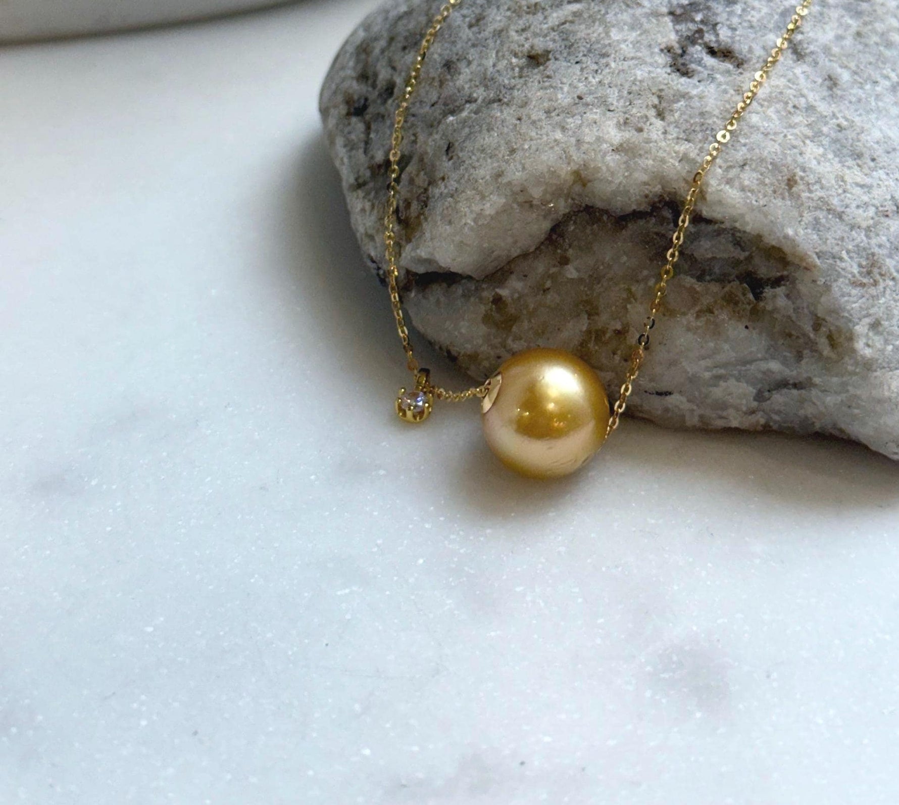 Elly’s Au750 18k Gold 12.8mm South sea deep gold ocean Pearl Floating pendant:Extreme luster mirrored, silver chain. gift for her