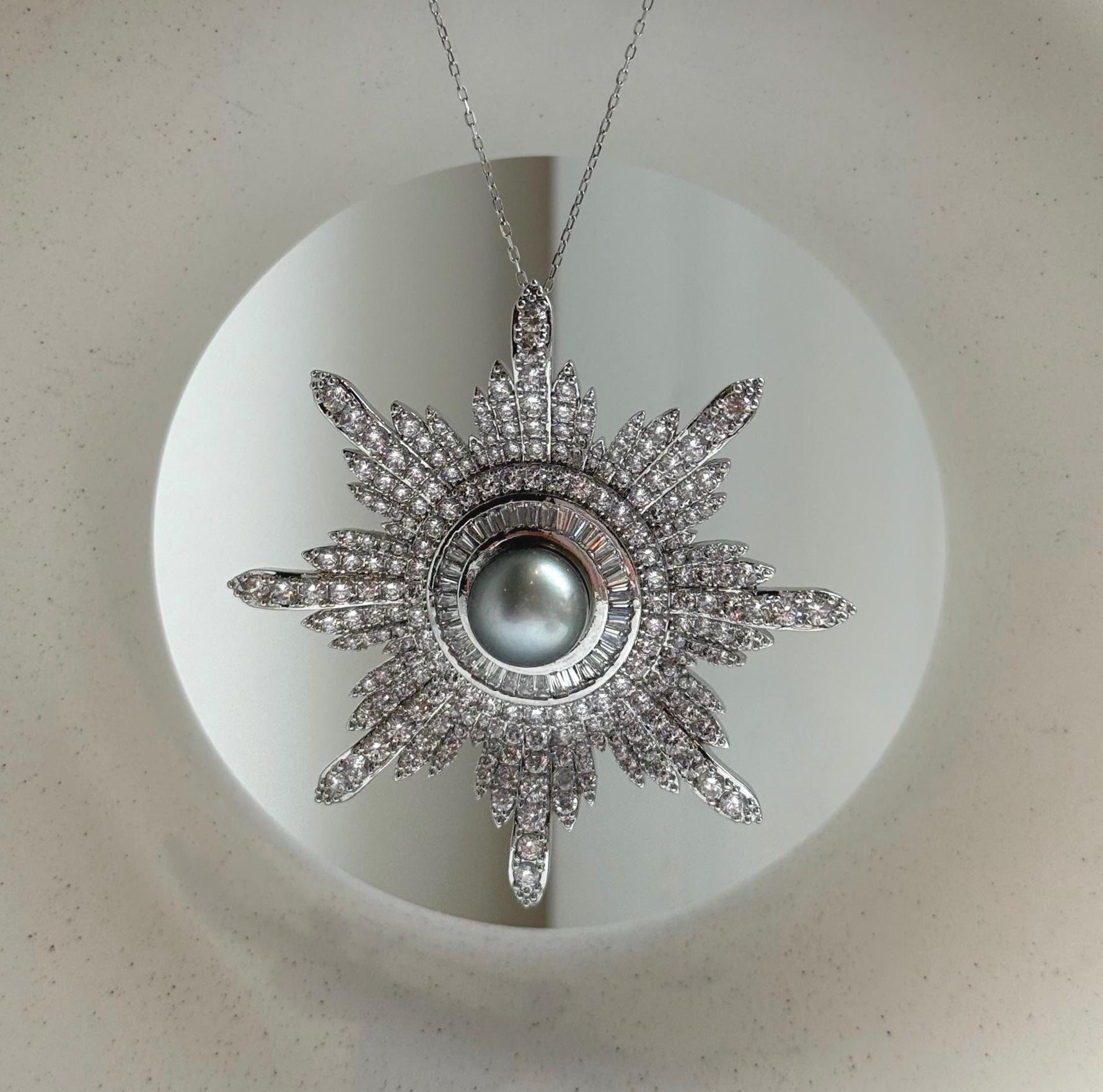 Elly’s 10.8mm Tahitian Silver Ocean Pearl Floral Brooch pendant 2in1: Extreme luster mirrored, 5.7cm dia, no chain. high quality silver pearl brooch for her daily office wear